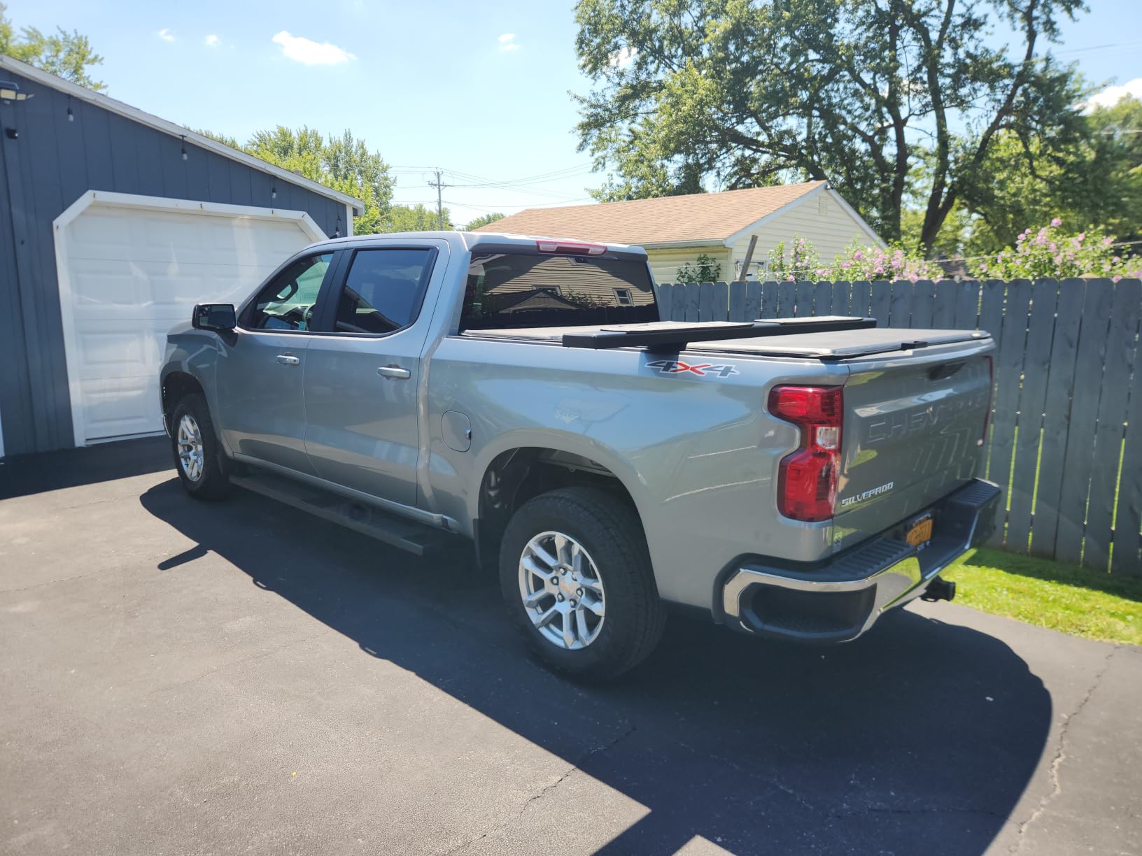 COMNOVA 6 Inches Running Boards& Steps Step Bars Compatible with 2019-2026 Chevy Silverado 1500, 2020-2026 Silverado/Sierra 2500HD 3500HD Crew Cab, A Pair Running Boards for Silverado Crew cab. customer photo 2