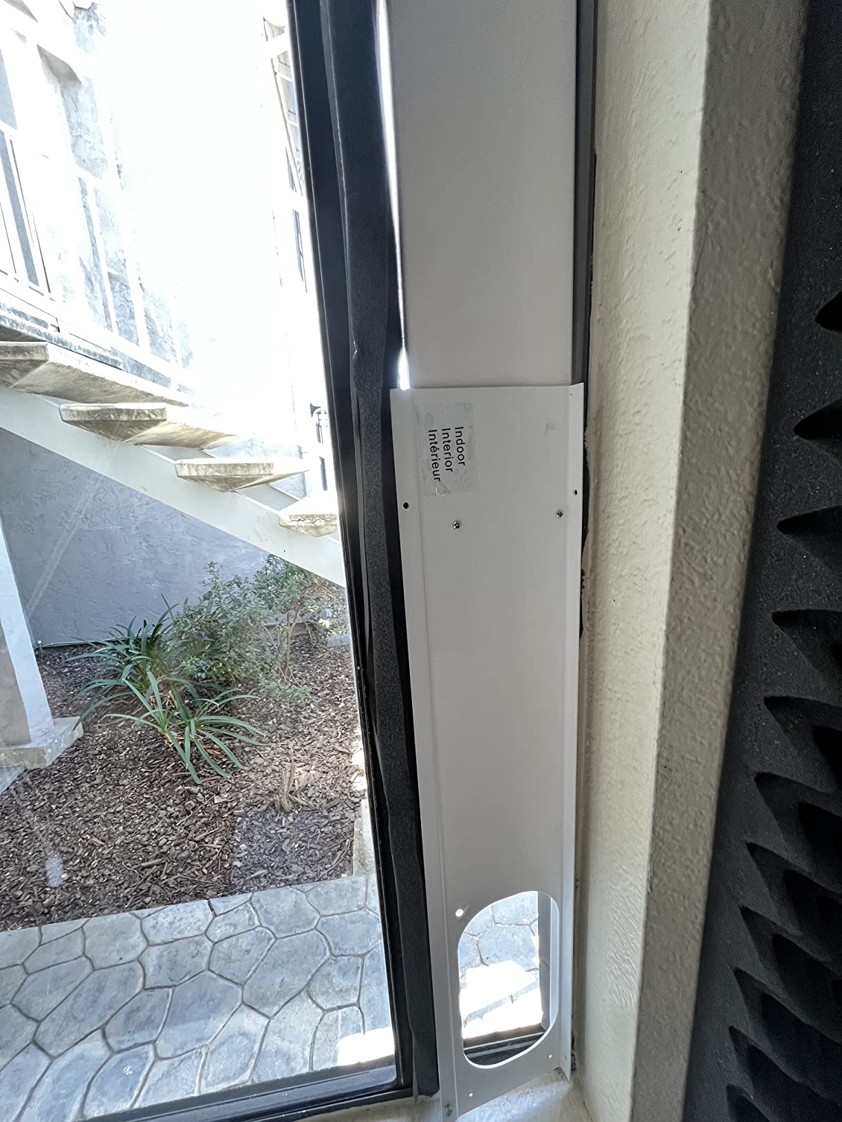Frigidaire 8,000 BTU Portable Air Conditioner, Cools 350 Sq Ft, White customer photo 1