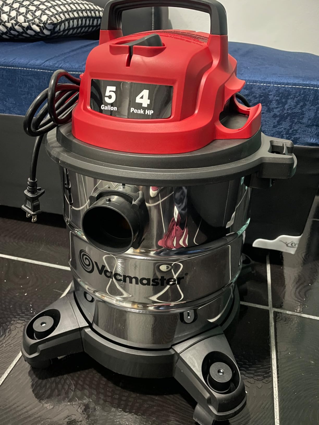 Vacmaster VOC508S 1101 5-Gal 4 Peak HP Stainless Steel Wet/Dry Vac Red customer photo 1