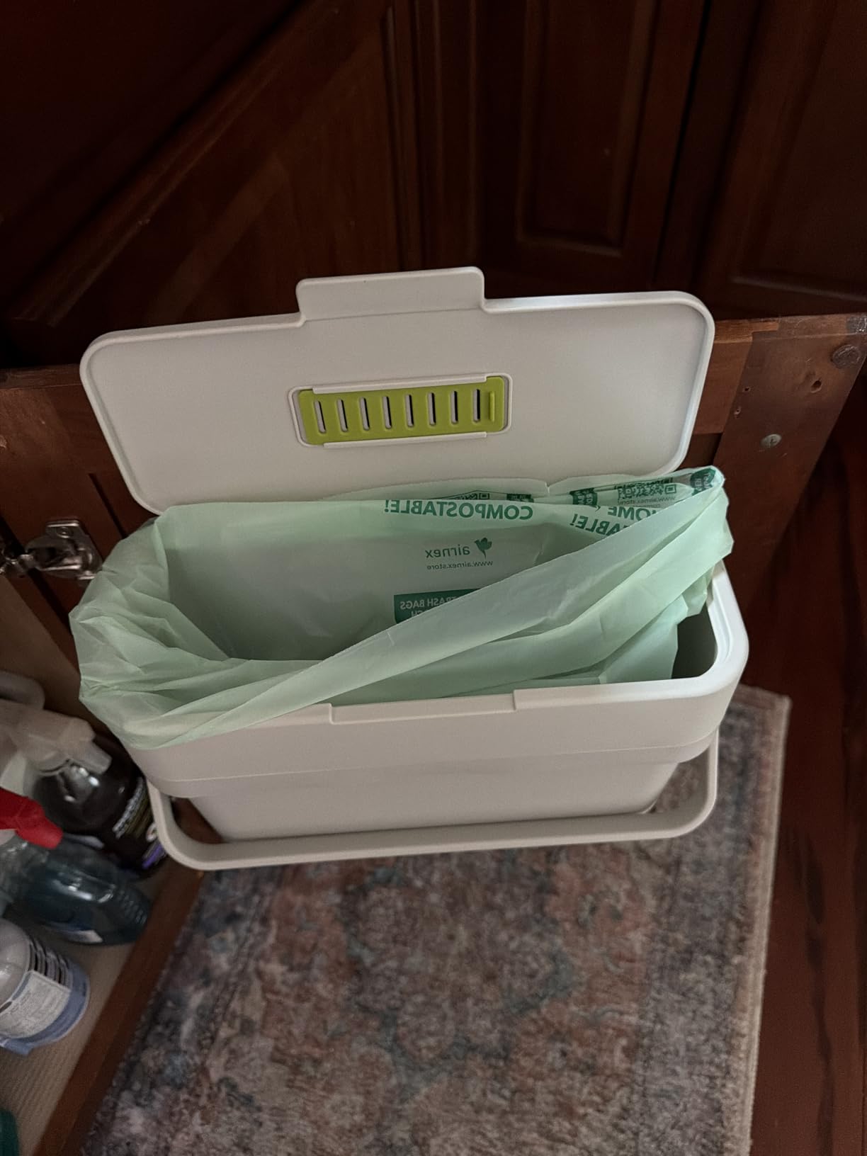 Joseph Joseph Compo Wall Mountable Compost Caddy, 1 Gallon customer photo 1