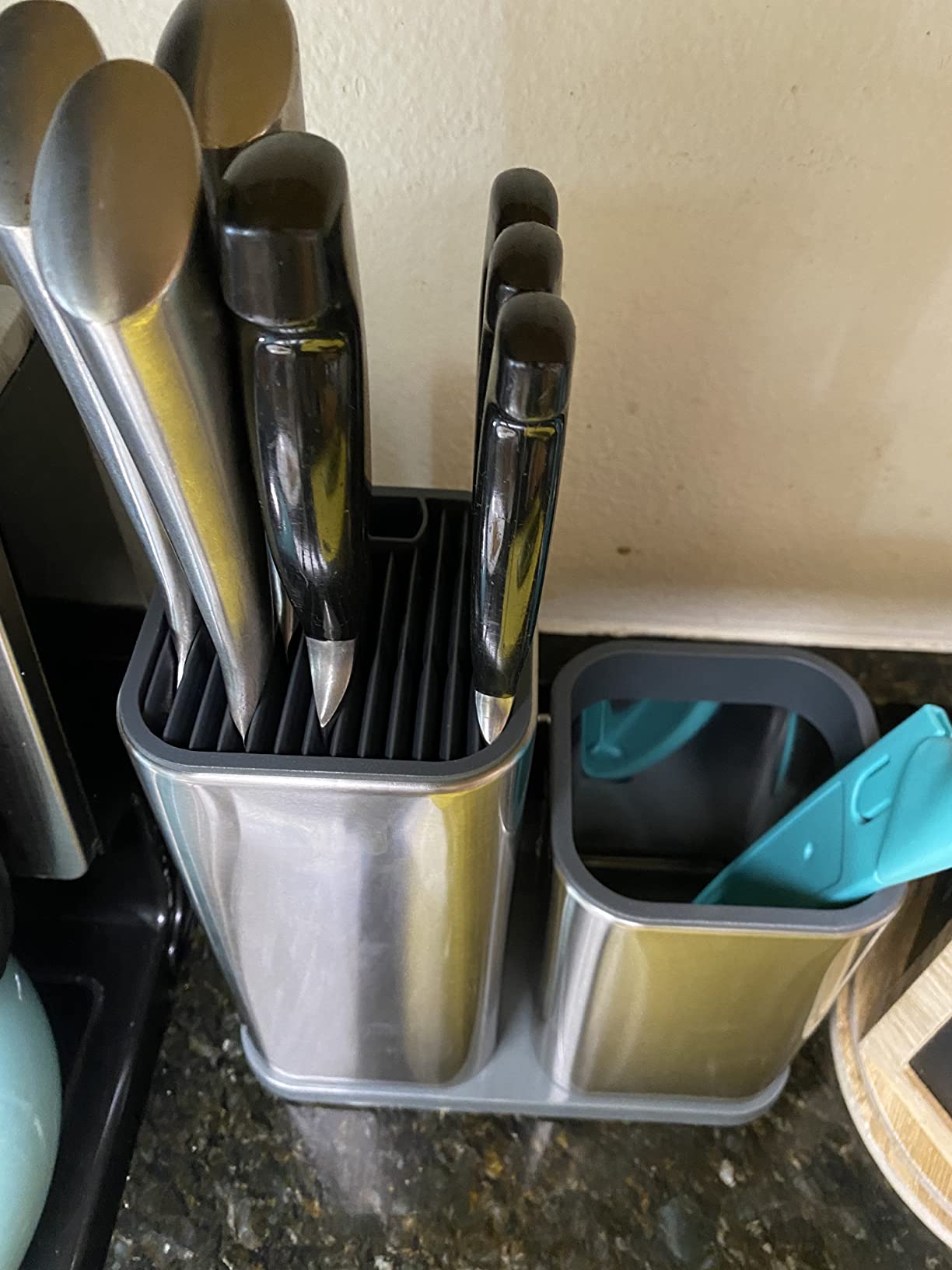RedCall Kitchen Knife Holder,Stainless Steel Universal Knife Block Without Knives for Countertop,Modern Knife Utensil Holder for Counter,Edge-Protect Knife Storage Organizer (Stainless Steel (Silver)) customer photo 2