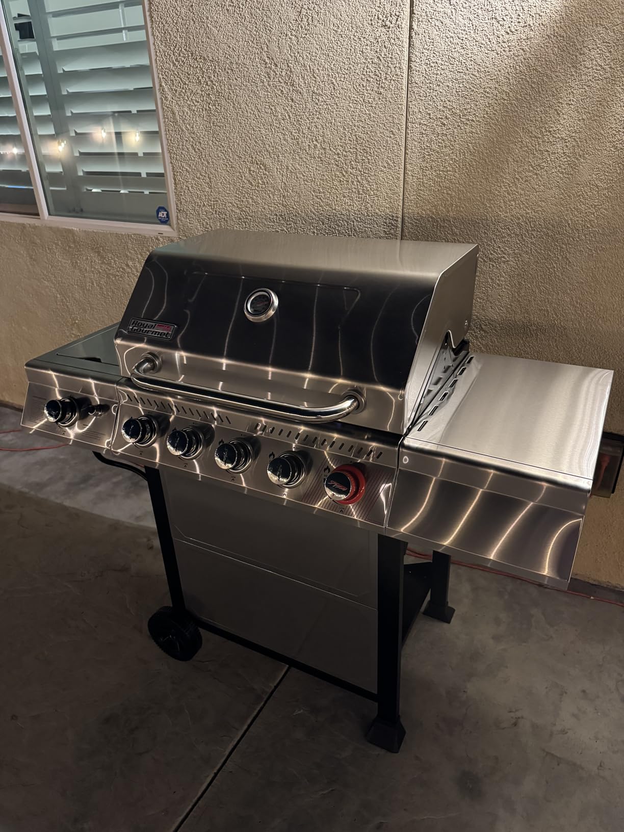 Royal Gourmet GA5401T 5-Burner BBQ Liquid Propane Gas Grill with Side Burner, Stainless Steel 61,000 BTU Output for Patio Garden Picnic Backyard Cooking, Silver customer photo 2