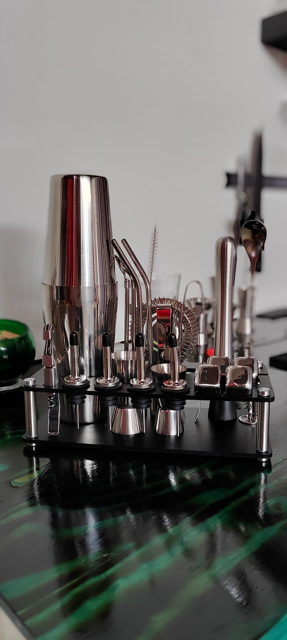 KINGROW Cocktail Shaker Set, 23 Piece Bartender Kit with Stand Silver customer photo 1