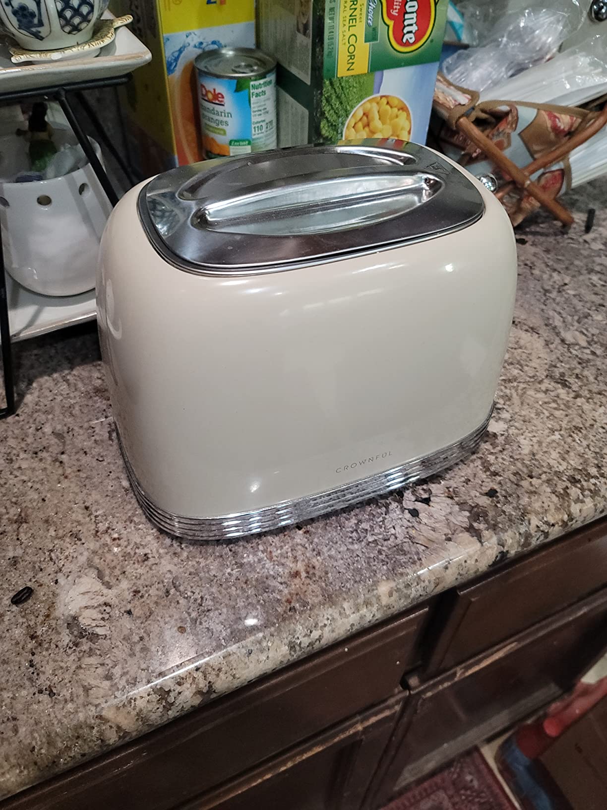 CROWNFUL 2-Slice Toaster, Extra Wide Slots Toaster, Retro Stainless Steel with Bagel, Cancel, Defrost, Reheat Function and 6-Shade Settings, Removal Crumb Tray, Cream customer photo 2