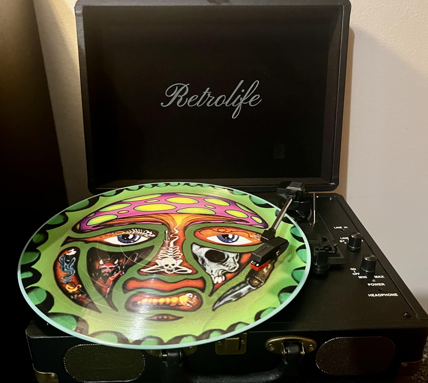Retrolife Vinyl Record Player with Speakers, Bluetooth Vinyl Player-Black | Portable, 3-Speed BT Turntable, Belt-Driven, RCA Line Out & Headphone Jack, Auto Stop, Plays 7/10/12 inch Records, 33/45/78 RPM customer photo 1