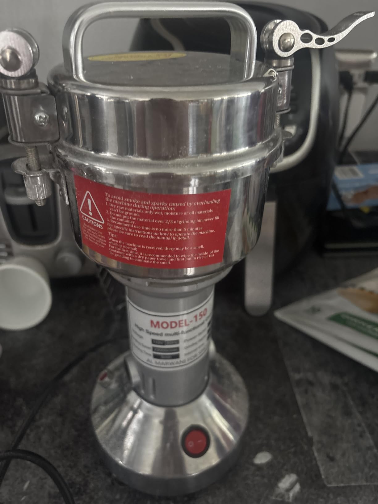 Grain Mill Grinder 750g High Speed Electric Stainless Steel Grinder Cereals Corn Flour Pulverizer Powder Machine for Dry Spice Herbs Grains Coffee Rice Pepper customer photo 1