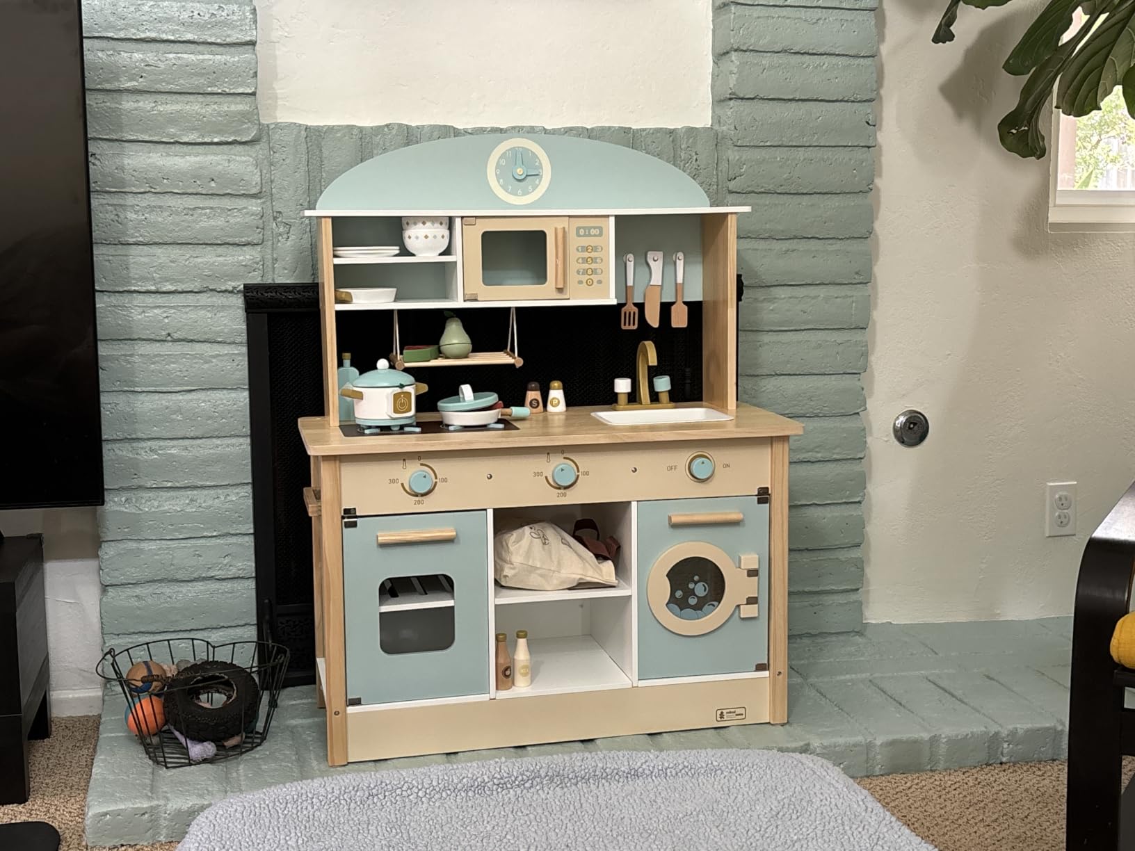 ROBUD Wooden Play Kitchen Set for Kids, Pretend Kitchen Toy customer photo 2