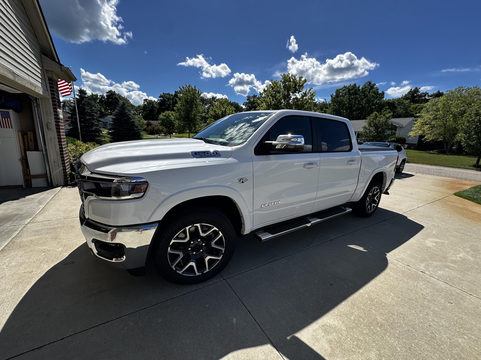 COMNOVA 6 Inches Running Boards Compatible with 2009-2018 Dodge Ram 1500 Crew Cab(Including 2019-2024 Classic), 2010-2026 Ram 2500 3500, Stainless Steel Side Steps. customer photo 1