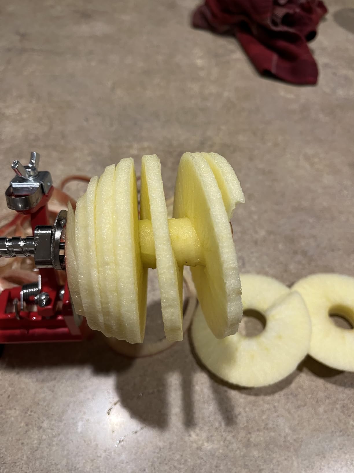 Apple Peeler Slicer Corer with Stainless Steel Blades and Powerful Suction Base for Apples Pears Potatoes(Red) customer photo 2