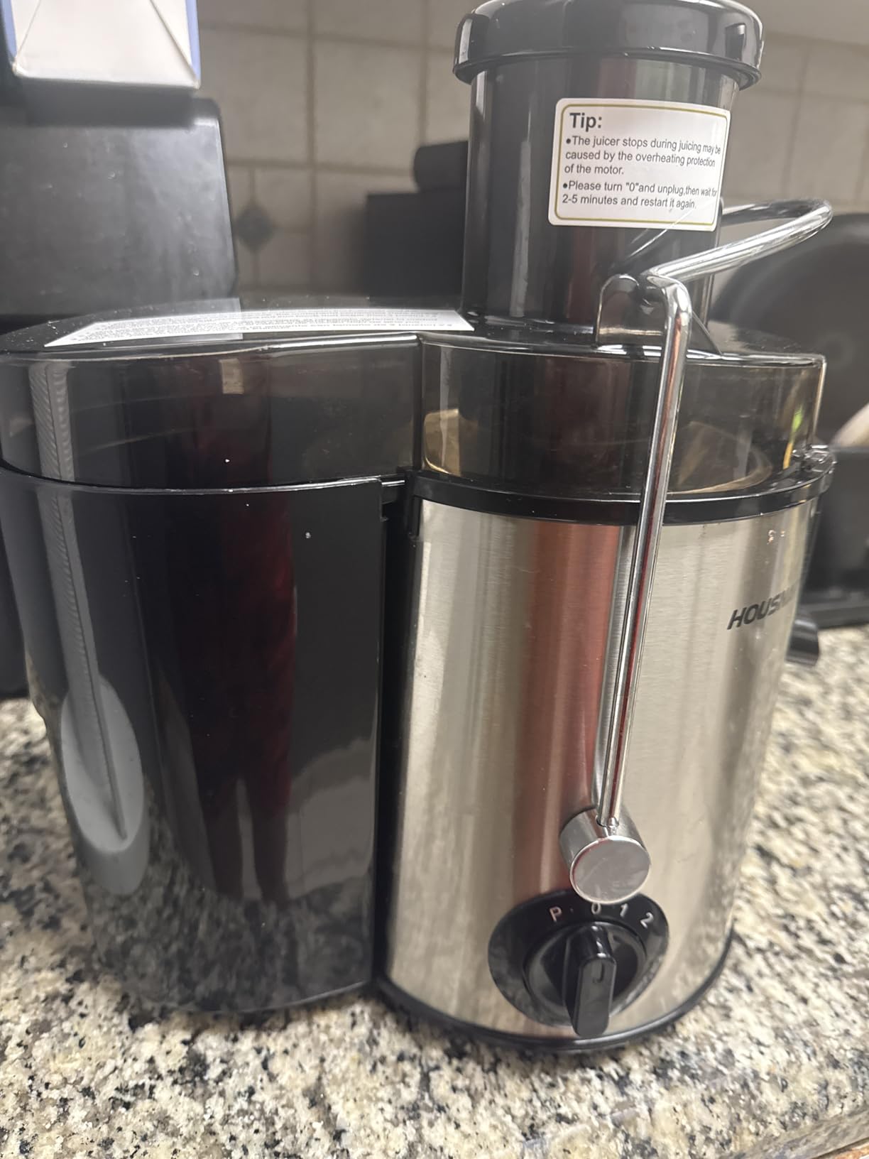 HOUSNAT Juicer Machines for Whole Fruit and Vegetables, 3 Speed Setting | 400W Motor (MAX Power 800W) Centrifugal Extractor includes Cleaning Brush plus Recipe Book, Ideal Beginners Quick Daily Use customer photo 2