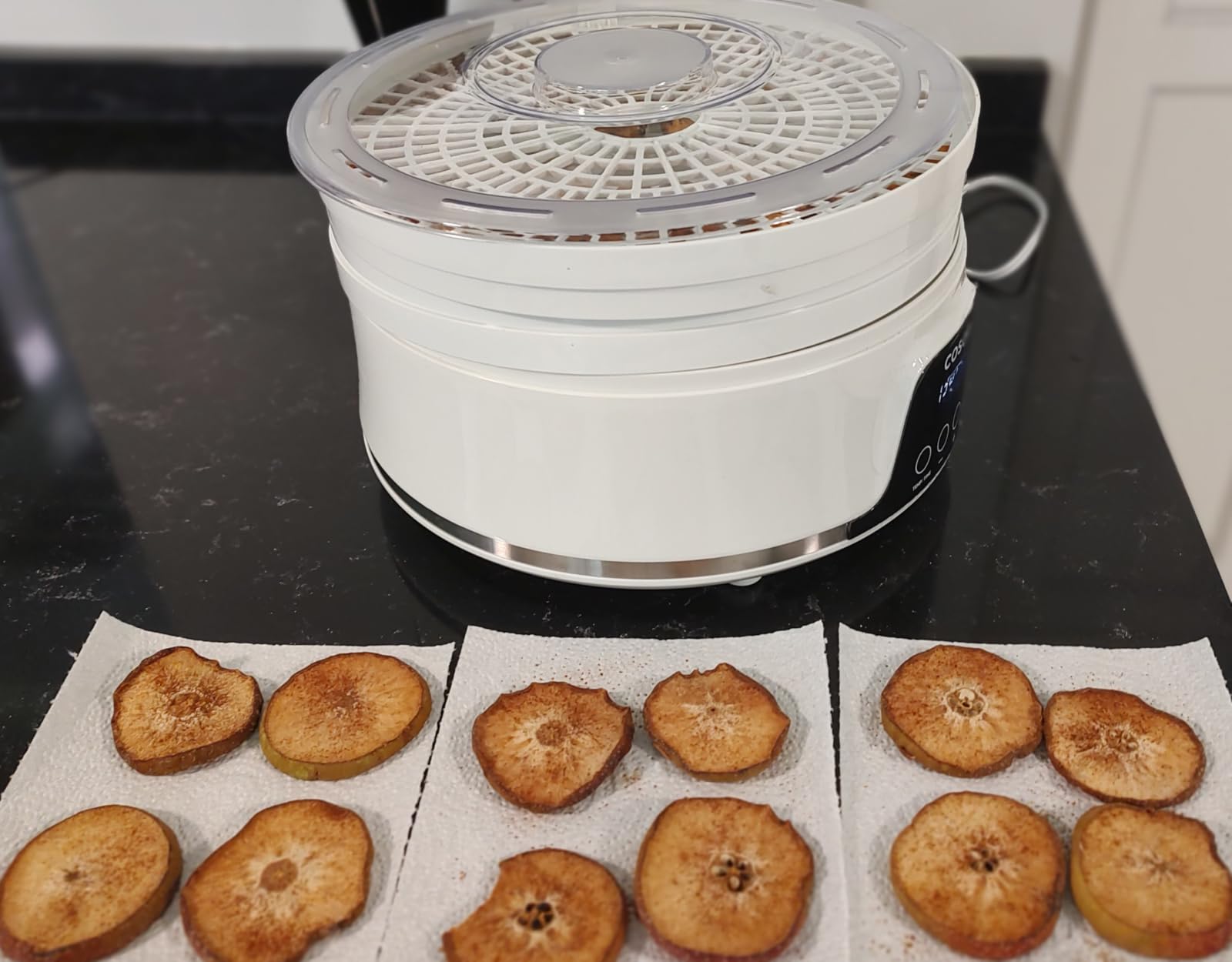 Cosori Food Dehydrator, 5 BPA-Free Trays, 165°F Temperature Control, 350W | Expandable to 7 Trays, 48H Timer, for Jerky, Fruit, Herbs, Meat, Veggies and Dog Treats, 50-Recipes Book Included, White customer photo 1