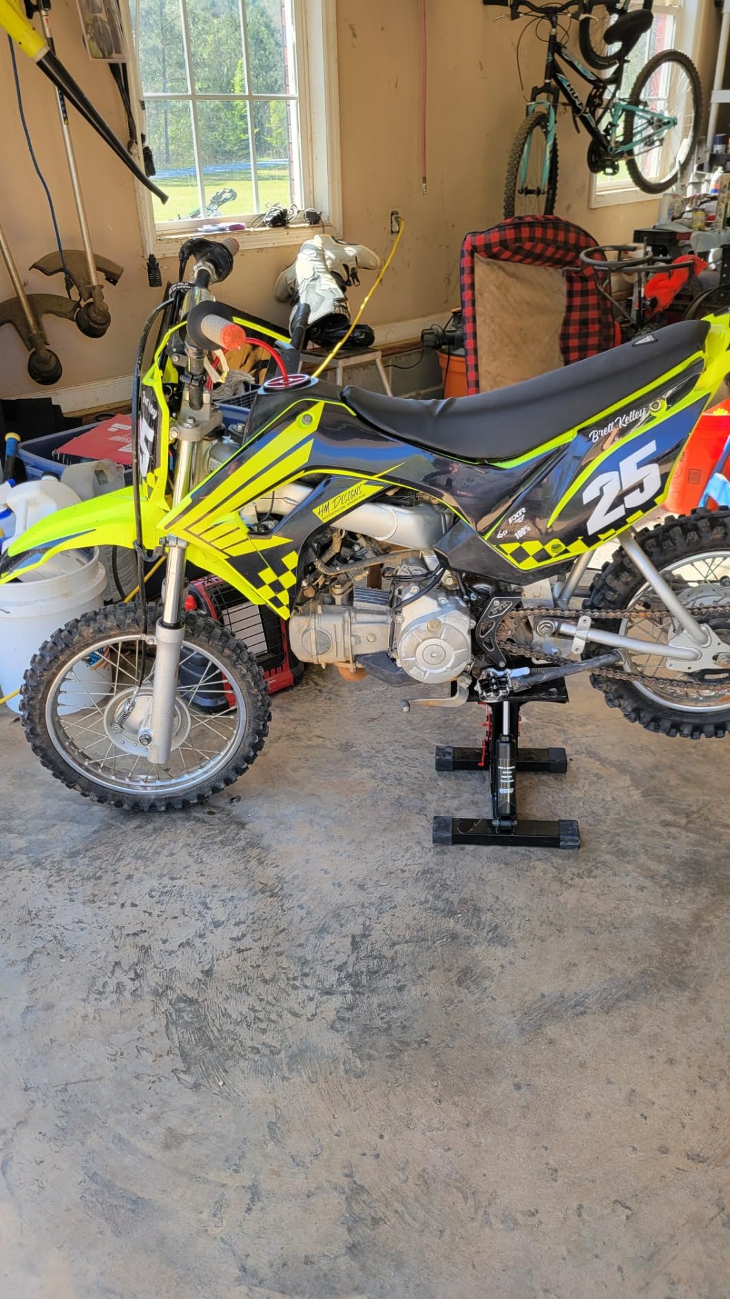 Hydraulic Dirt Bike Stand 1000lbs for Motorcycle Maintenance Oil Change customer photo 1
