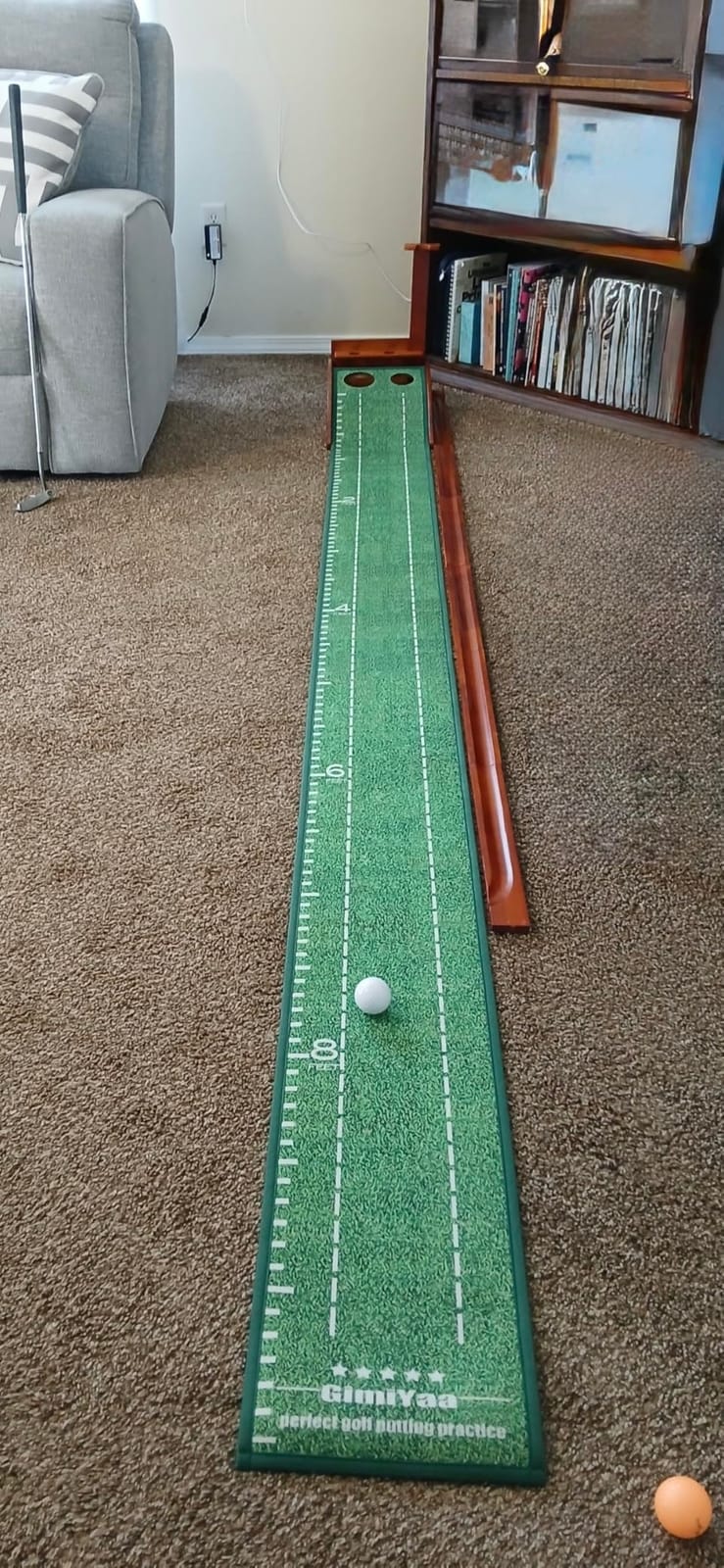GimYaa Golf Putting mat Green Indoor and Outdoor with Auto Ball Return,Game Practice Golf Gifts for Home, Office, Backyard Indoor Golf and Outdoor Use, Crystal Velvet Mat customer photo 2