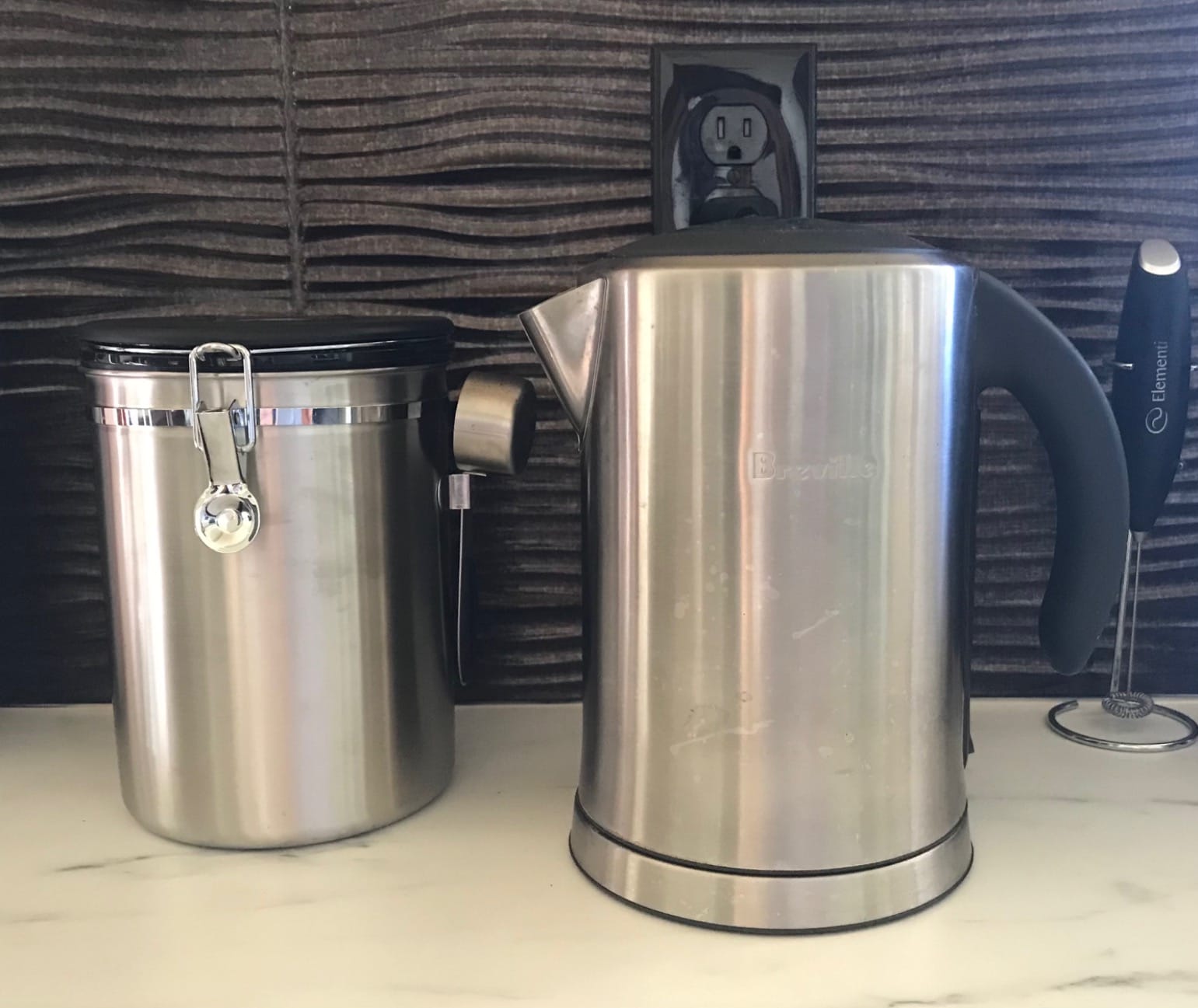 BISNIE 39OZ Coffee Canister, Coffee Container Airtight for Ground and Bean customer photo 1