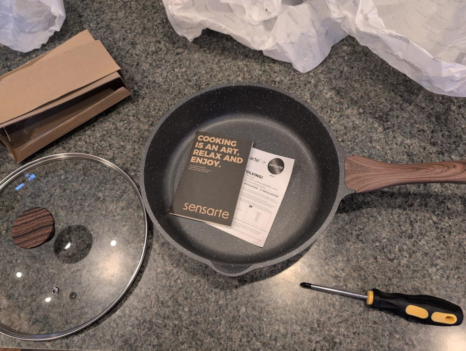 SENSARTE Nonstick Deep Frying Pan Skillet, 12-inch Saute Pan with Lid, Stay-cool Handle, Chef Pan Healthy Stone Cookware Cooking Pan, Induction Compatible, PFOA Free customer photo 1
