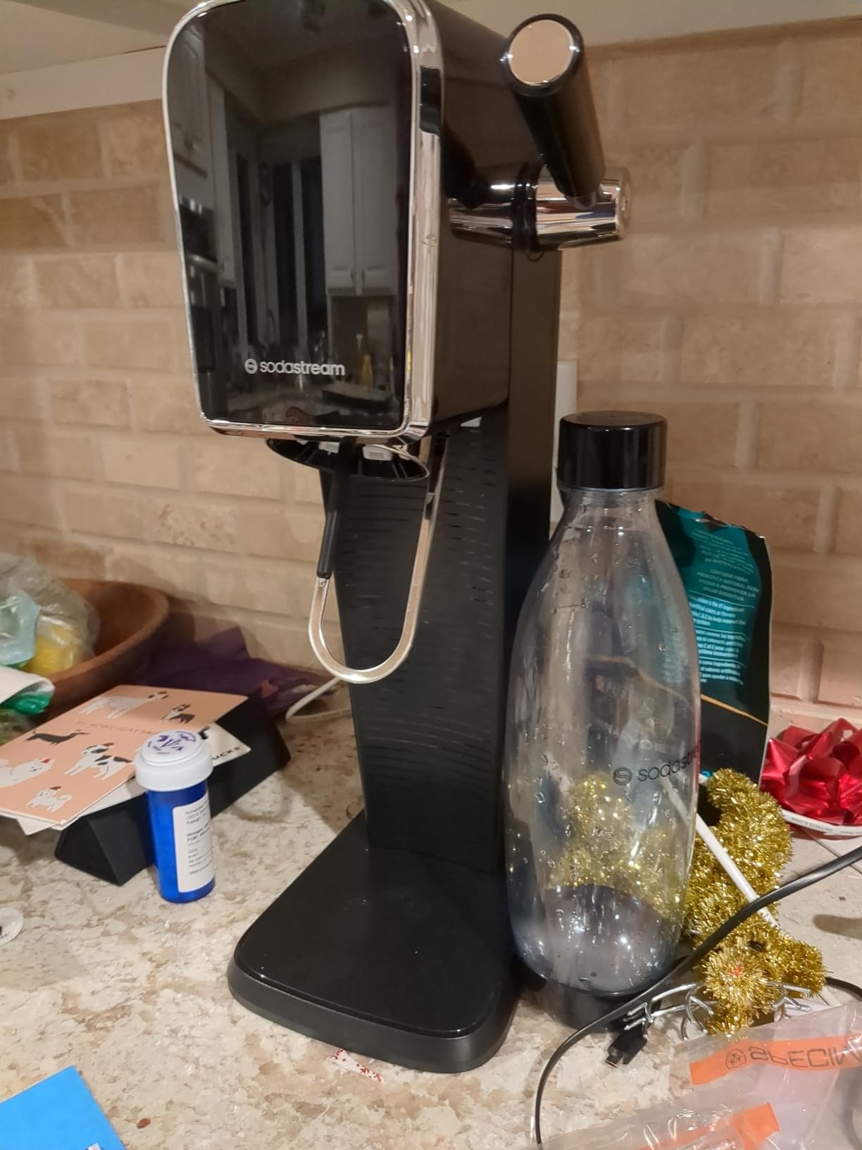 SodaStream ART Sparkling Water Maker, Value Bundle, Soda Maker, Includes 2 Quick Connect 60L CO2 Cylinders, 2 Dishwasher Safe BPA Free Bottles, 2 bubly Flavor Drops, Make your own Pepsi, Black customer photo 2