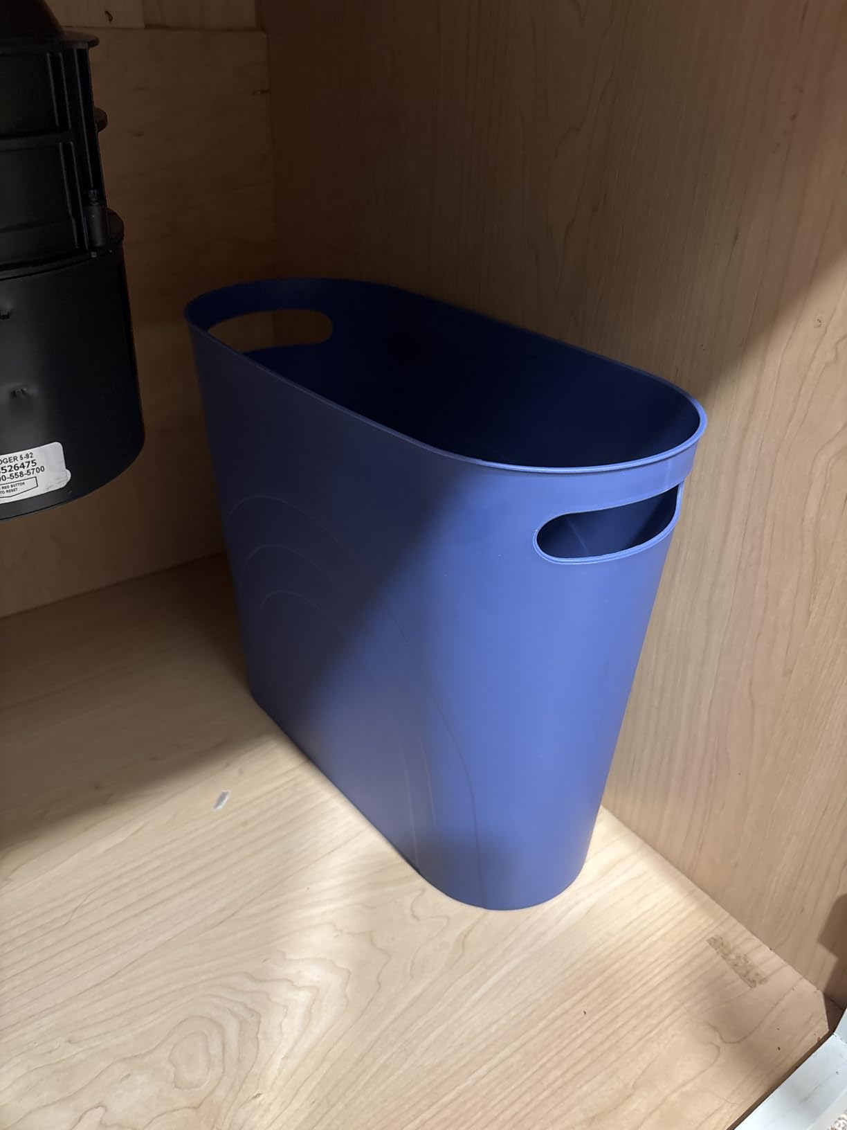 rejomiik Small Trash Can, 3.5 Gallon Slim Garbage Can Plastic Waste Basket with Handles Container Bin for Narrow Spaces Bathroom, Bedroom, Kitchen, Office at Home, Black customer photo 2