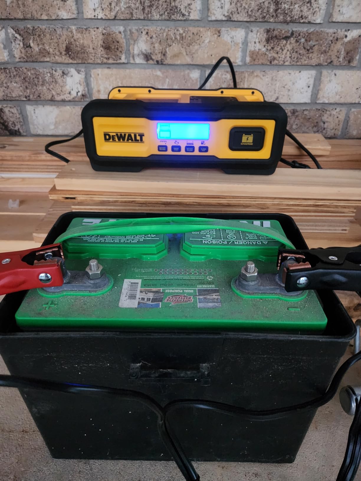 DEWALT DXAEC100 30A Battery Charger, 100A Engine Start and 3A Maintainer customer photo 1