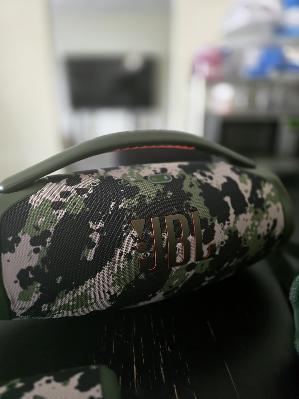 JBL Boombox 3 Black Portable Bluetooth Speaker with Massive Sound, Deepest Bass, IPX7 Waterproof customer photo 2