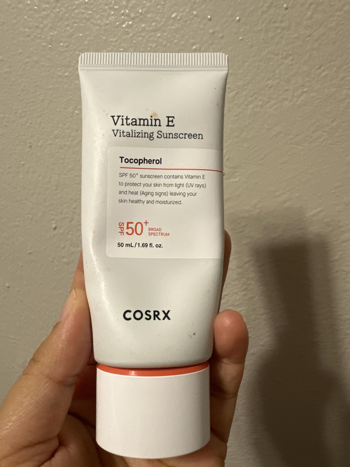 COSRX Vitamin E Sunscreen SPF 50, Natural Glow, for Oily Skin, 1.69 fl oz | Hydrating Face Sunscreen, Lightweight, Non-Sticky, No White Cast, Beach Essentials, Travel Essentials, Korean Skincare customer photo 1