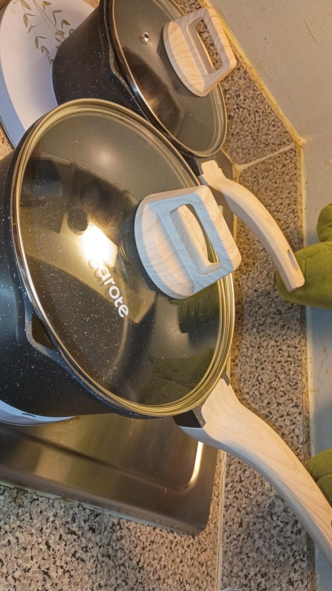 CAROTE Nonstick 1.5Qt & 3.0Qt Sauce Pan Sets with Lid, White customer photo 1
