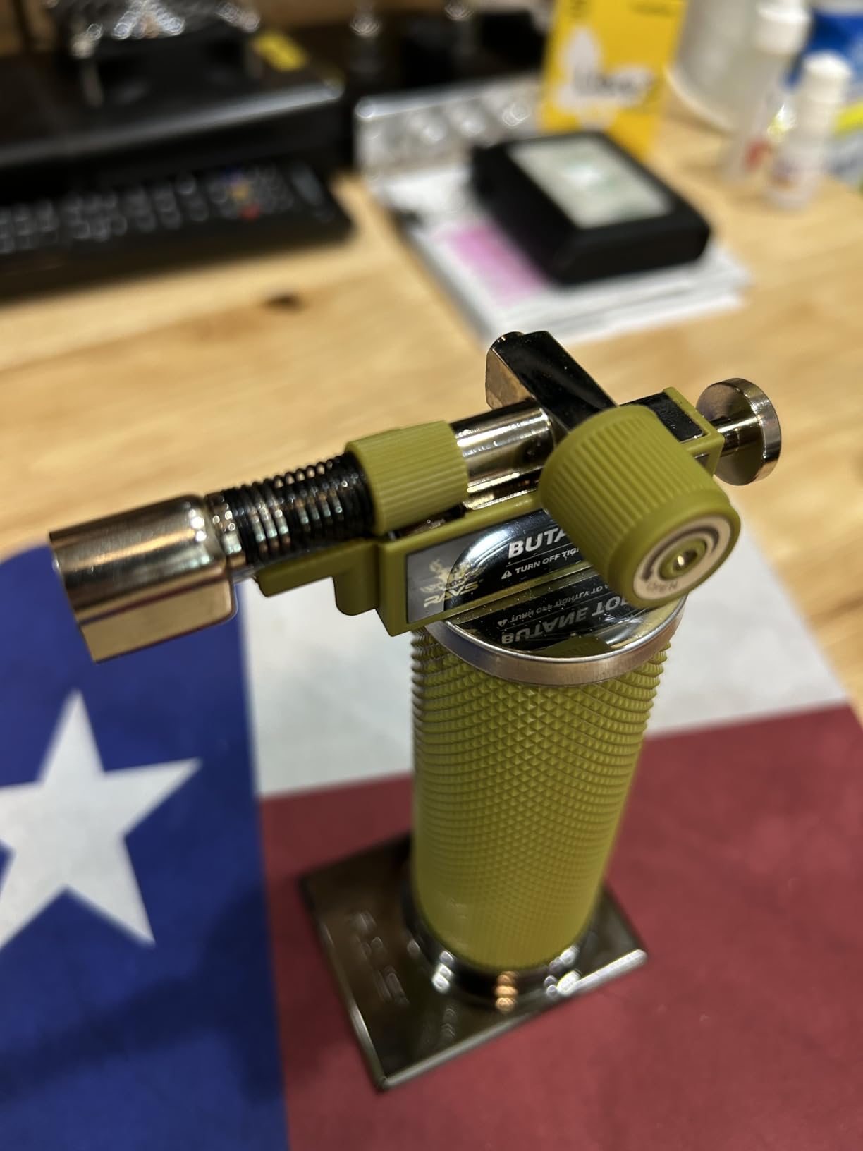 RAVS Butane Torch Lighter, DUAL Flame Mode Kitchen Torch, Refillable Cooking Torch Gun, Creme Brulee Torch Lighter, Blow Torch for Cooking, Welding, Mini Torch Soldering Torch, Butane is Not Included customer photo 1