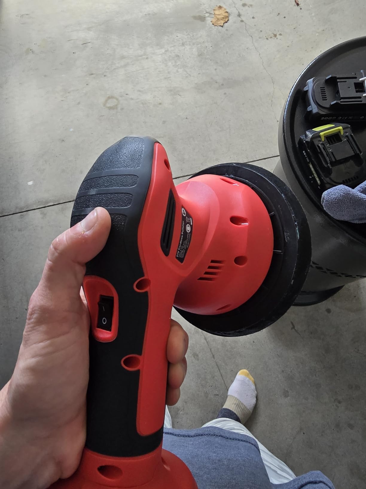 6 Inch Cordless Car Buffer Polisher kit w/ 2x2000mAh 21V Batteries customer photo 2