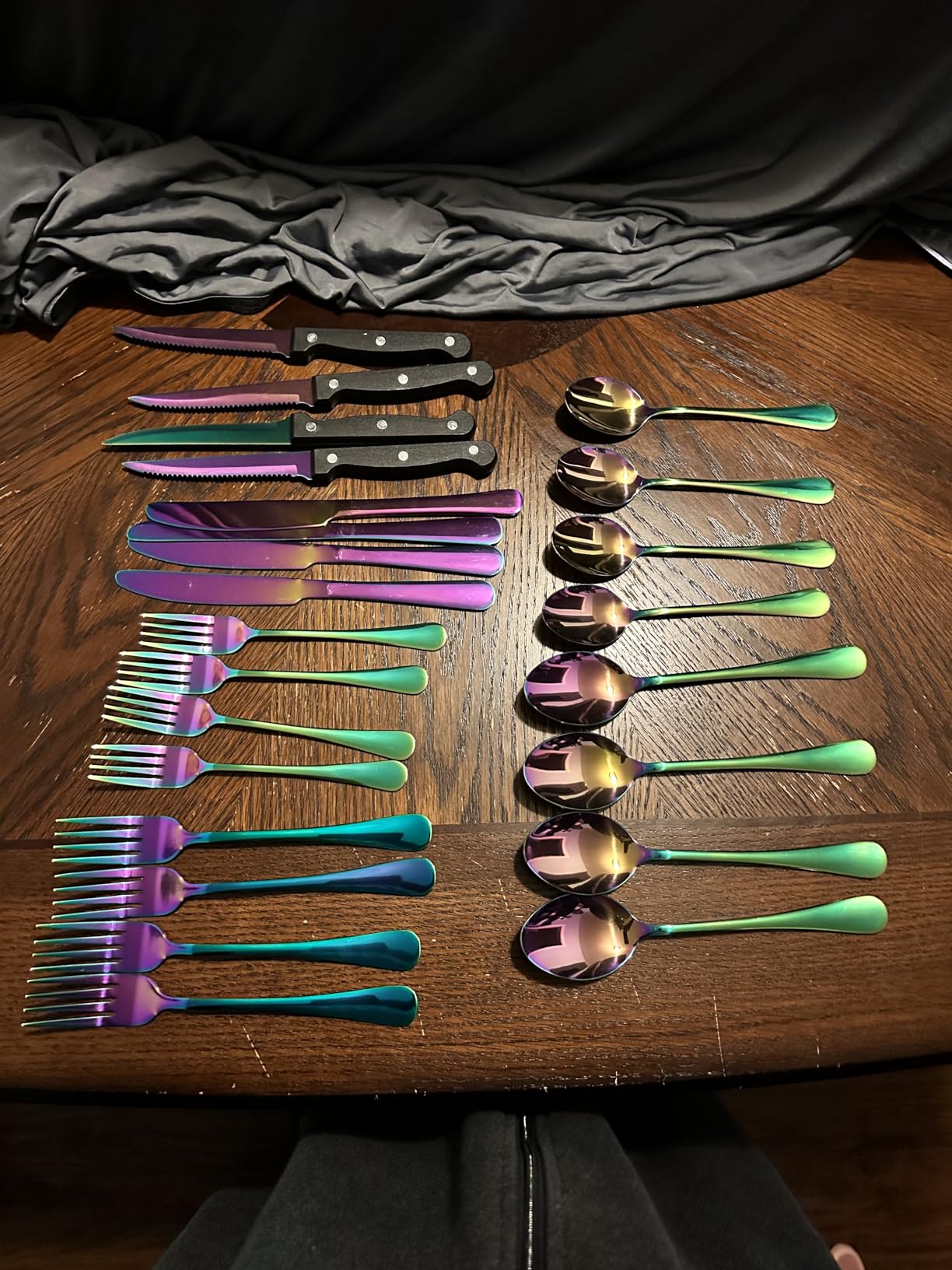 48 Pcs Silverware Set with Steak Knives for 8, Stainless Steel Flatware Set, Mirror Polished Cutlery Utensil Sets, Home Kitchen Eating Tableware Sets, Dishwasher Safe customer photo 2