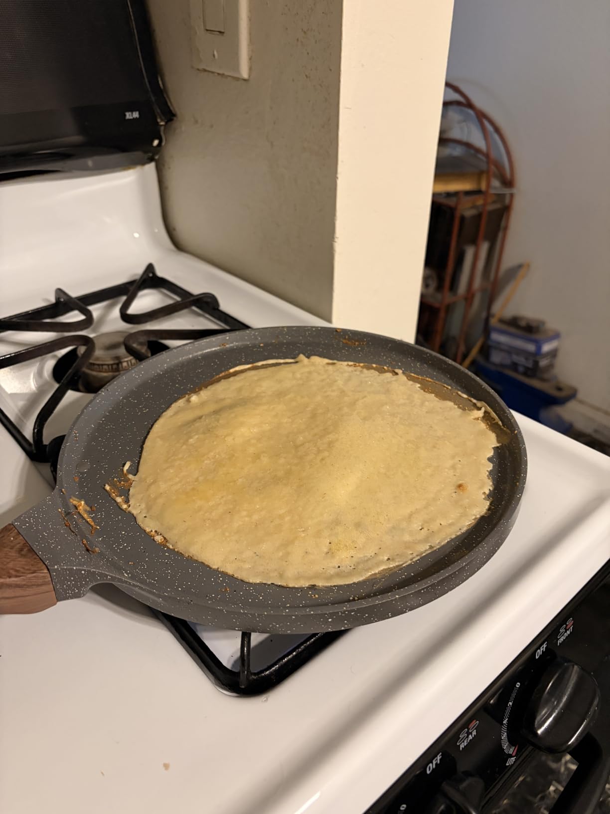 SENSARTE 12 Inch Nonstick Crepe Pan Granite Coating Pancake Pan Gray | Swiss Granite Coating Dosa Pan Pancake Flat Skillet Tawa Griddle with Stay-Cool Handle, Induction Compatible customer photo 1
