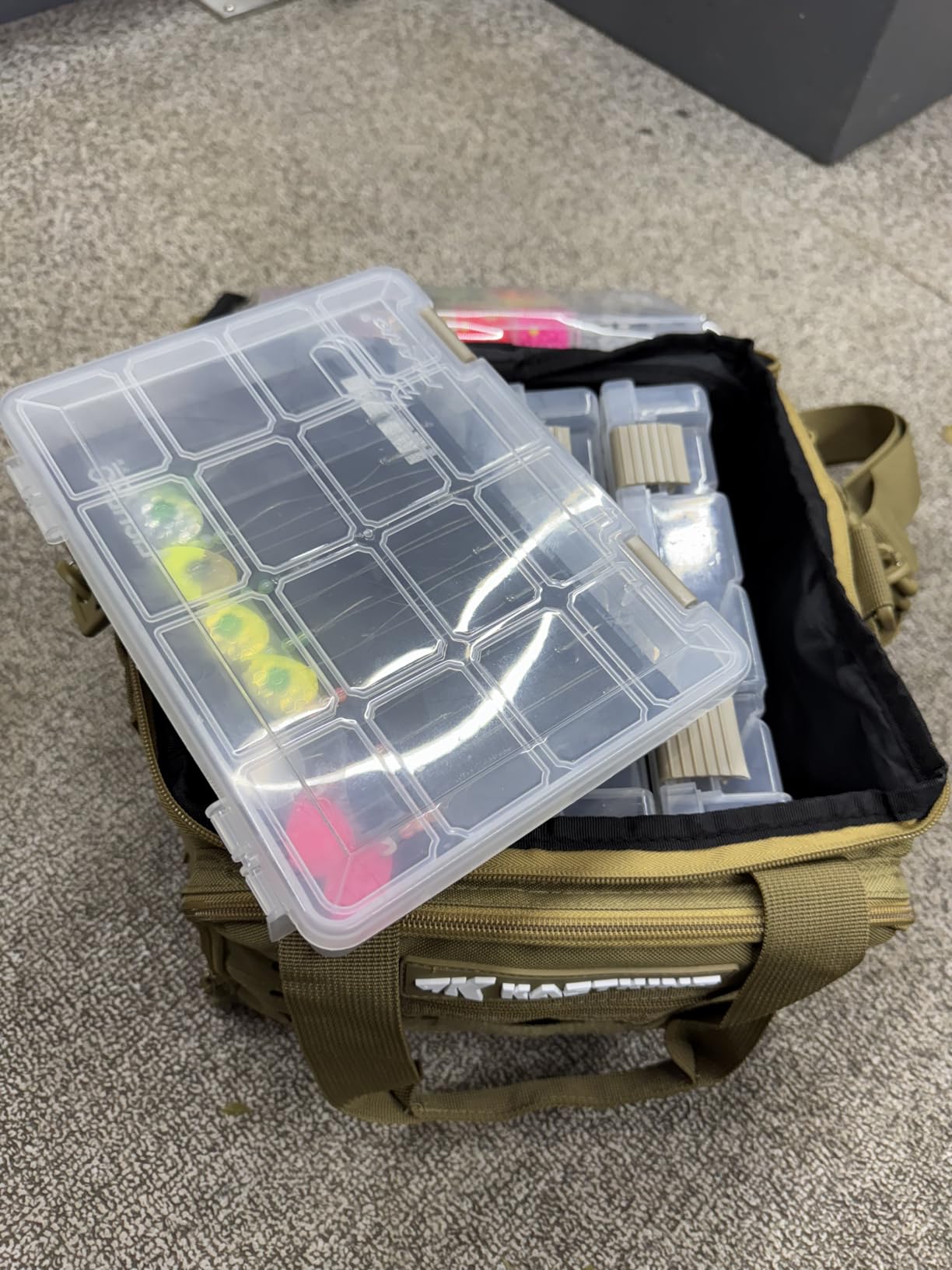 KastKing KarryAll Fishing Tackle Bag, Saltwater & Freshwater Gear Storage customer photo 2