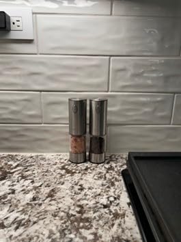 TOMEEM Larger Capacity Rechargeable Electric Salt and Pepper Grinder Set customer photo 1