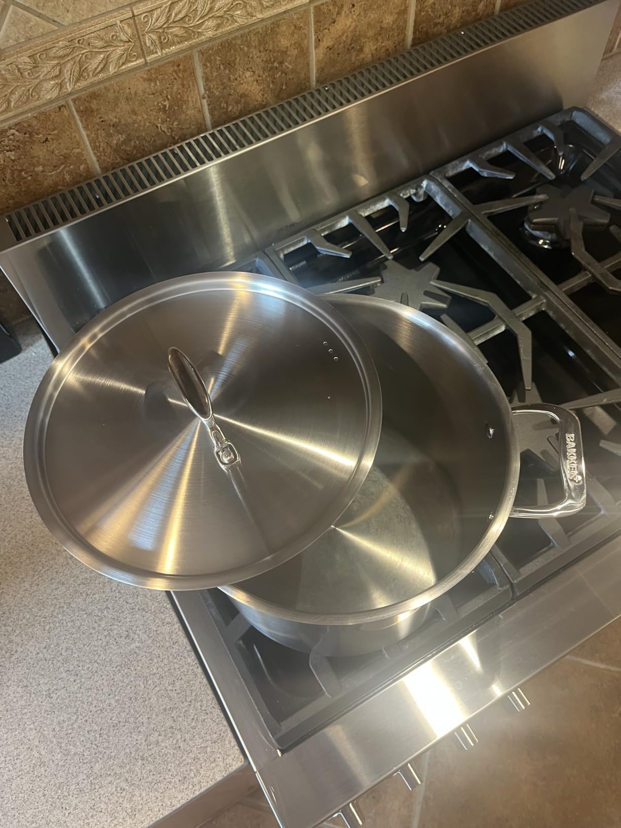 Stainless Steel Stockpot with Lid 16 Quart, Durable 18/8 Stainless Steel, Impact-Bonded Base for Even Heating, Riveted Handles, Oven & All Stove Compatible, Safe Up To 500°F (260°C) customer photo 2