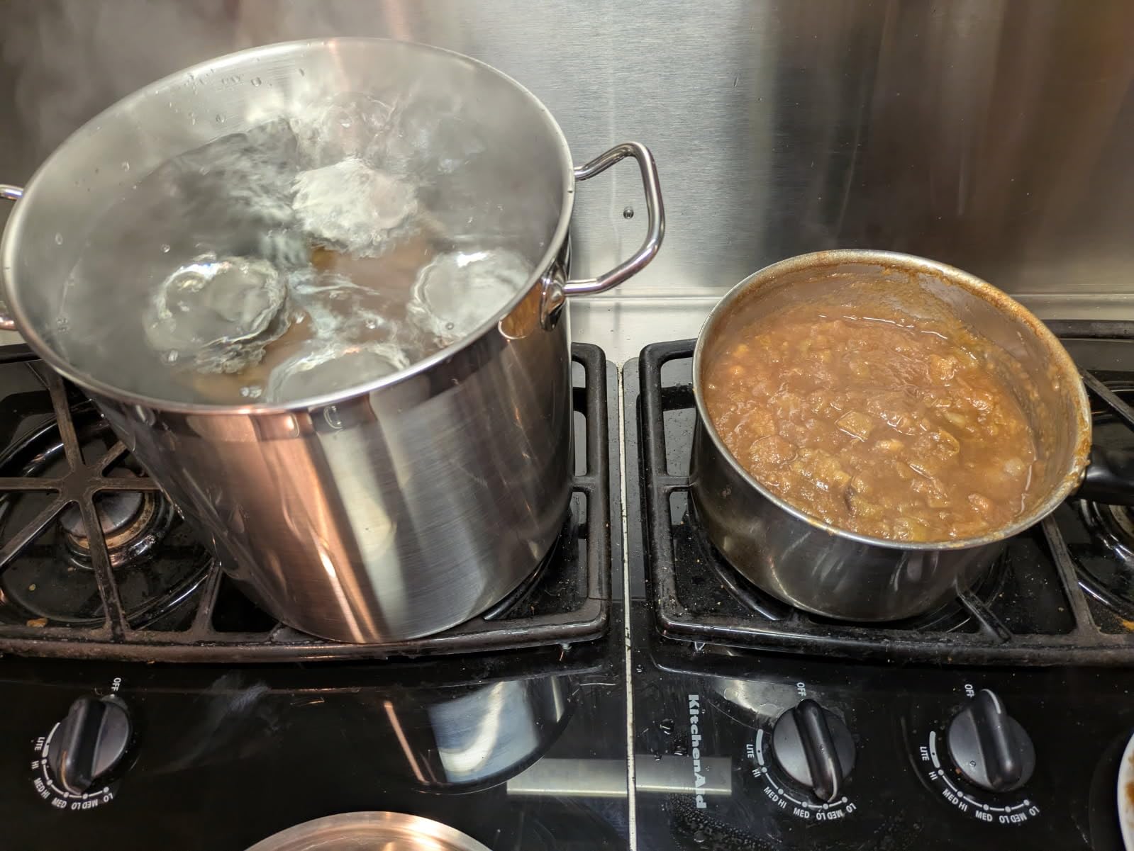 Cooks Standard Professional 16 Quart Stainless Steel Stock Pot with Lid customer photo 1