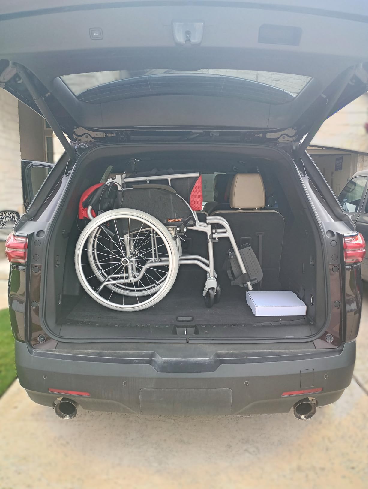 FeatherMobility - Gray Lightweight Folding Wheelchair - 13.5 lbs, 18