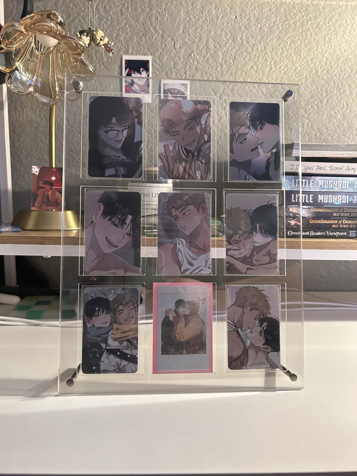 Photocard and CD Holder Stand, Acrylic Ablum Standing Display, 66 x 91 mm Card Cares Ultra Clear Trading Cases Protectors for Kpop Photocard Baseball Basketball Card Display (1 CD & 2 Cards) customer photo 1