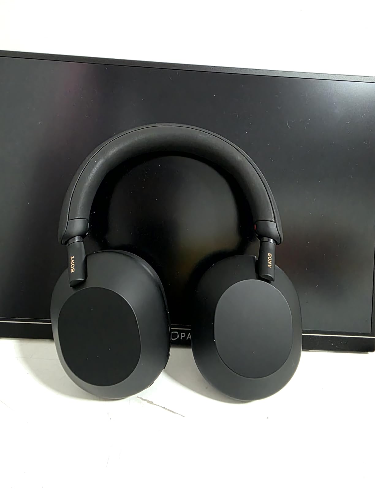Sony WH-1000XM5 Premium Noise Cancelling Wireless Headphones, Midnight Blue customer photo 1