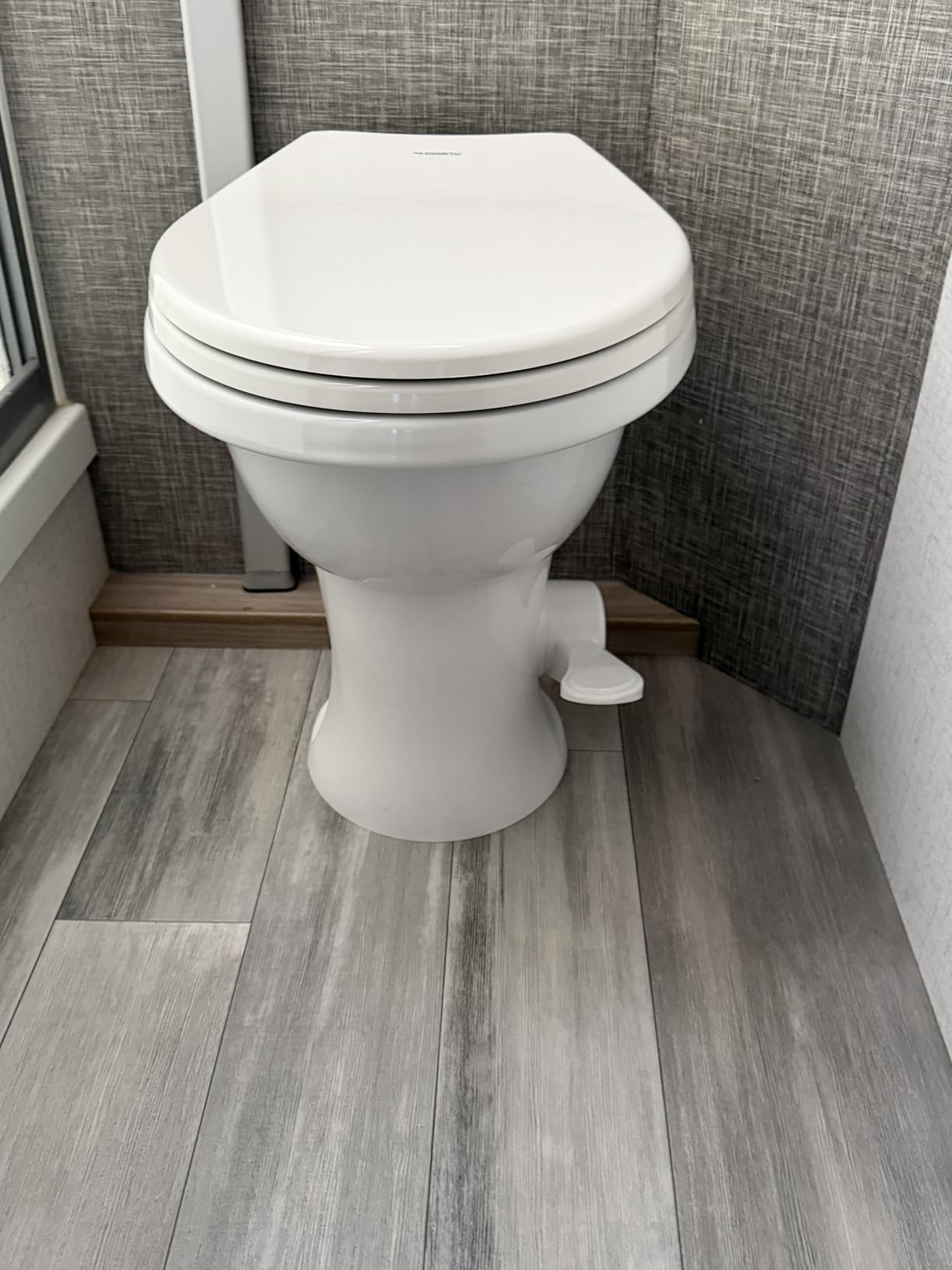Dometic Model 410 Complete RV Toilet – Round Porcelain Bowl, Universal Fit & 2-Bolt Mount, 18