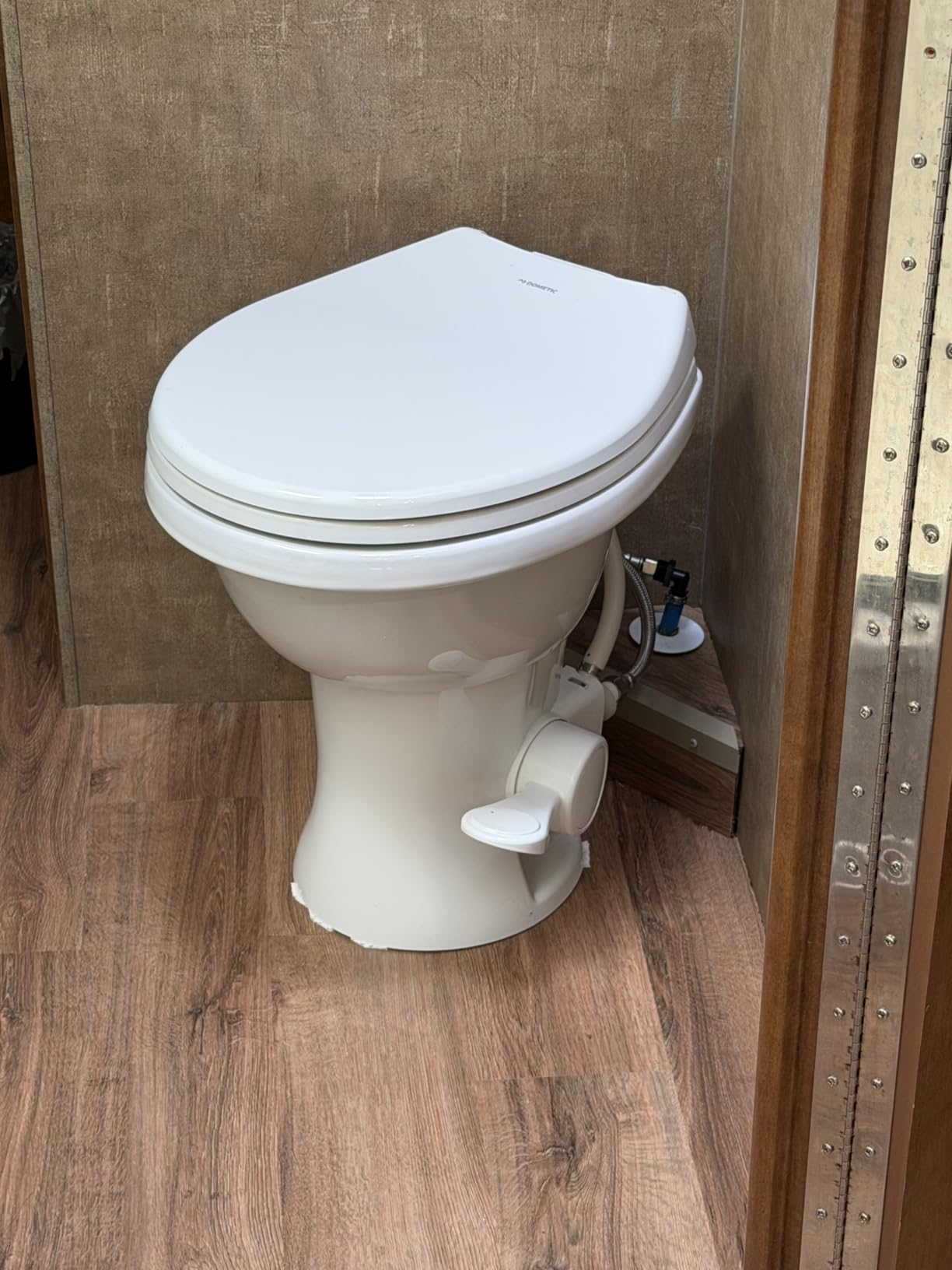 Dometic Model 410 Complete RV Toilet – Round Porcelain Bowl, Universal Fit & 2-Bolt Mount, 18