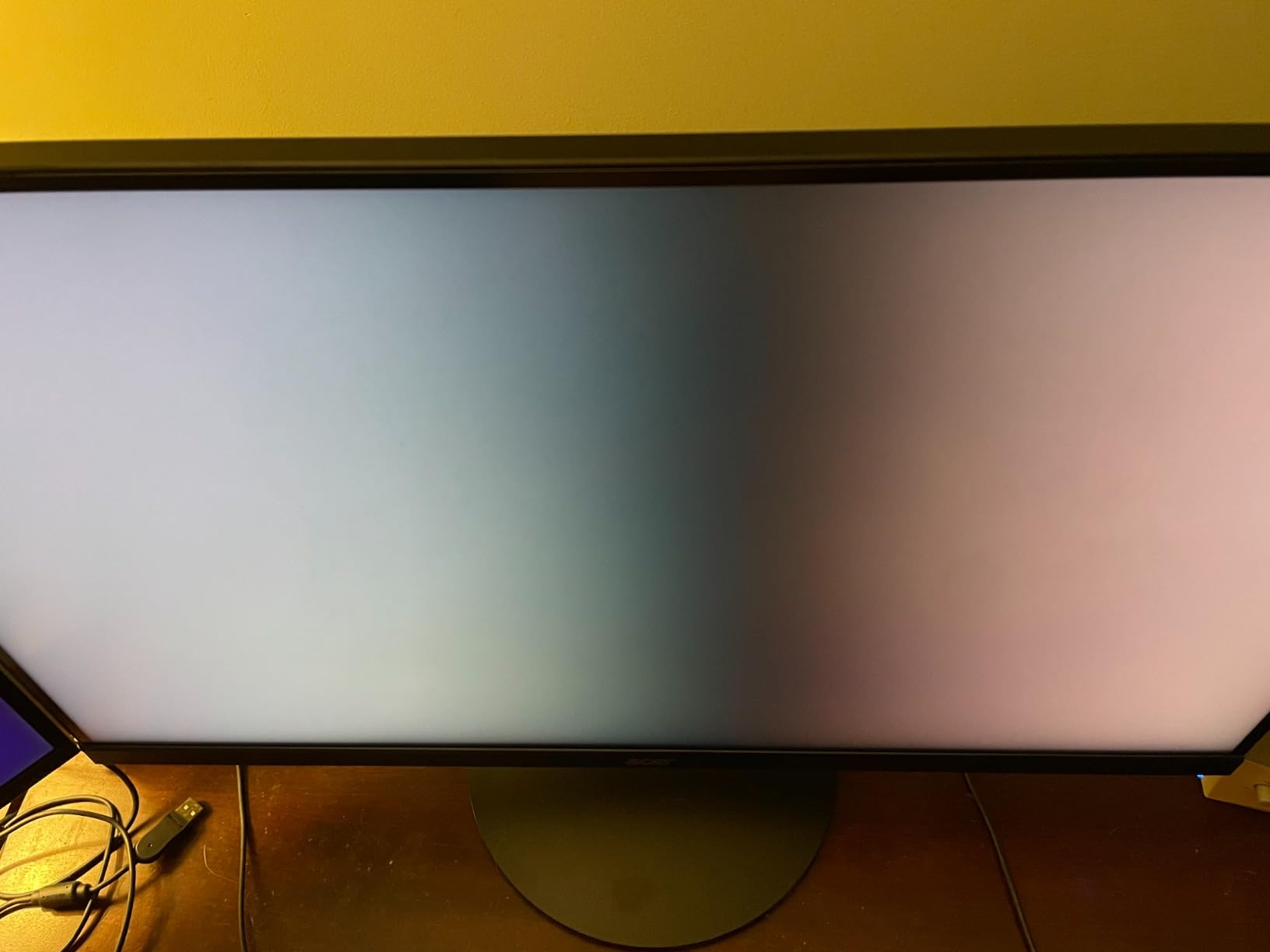 Acer Nitro 27in QHD 2560x1440 IPS 240Hz Gaming XV272U W2bmiiprx | 0.5ms, AMD FreeSync Premium, sRGB 99%, 2xHDMI, DisplayPort, VESA HDR400, Ergo Stand, Speaker, VESA Mountable customer photo 1