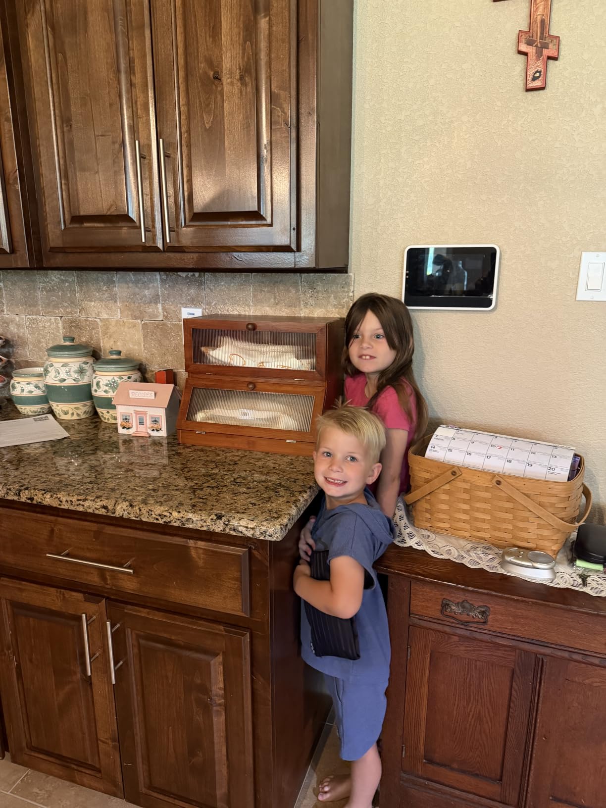 LOHASOK Bread Box for Kitchen Countertop,Black customer photo 1
