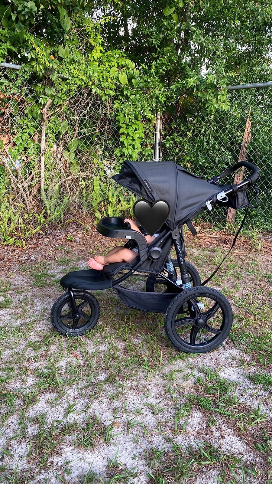 Delta Children Apollo Jogging Stroller - Shock Absorbing Frame with Large Canopy & Recline - Car Seat Compatible, Black customer photo 1