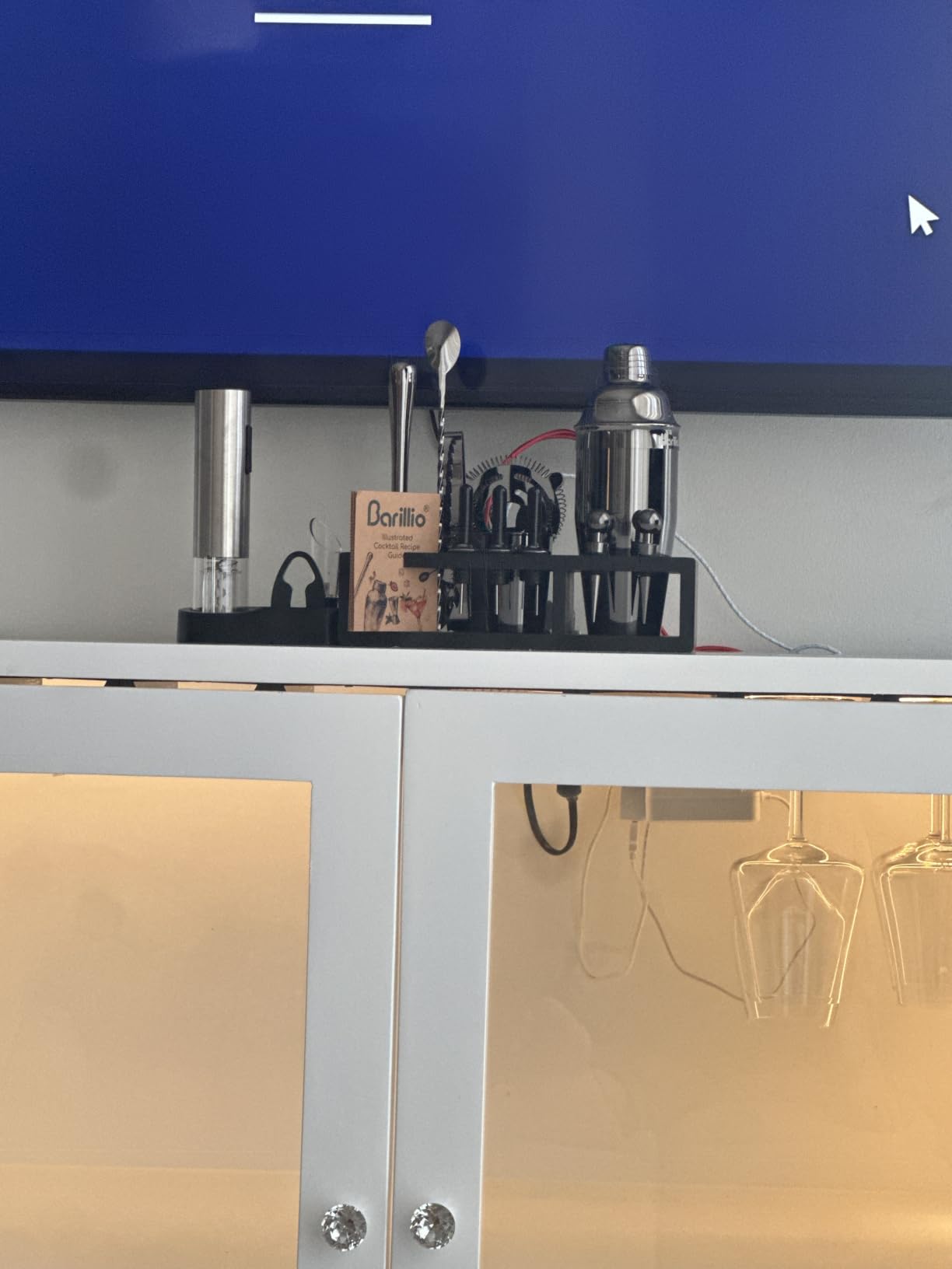 Barillio Black Bartender Kit - Stainless-Steel Cocktail Shaker Set w/Black Bamboo Stand - Mixology Bar Tools w/Drink Shaker, Mixer and Muddler for Cocktails - Home Bar Accessories - 23-Pc Bar Set customer photo 1