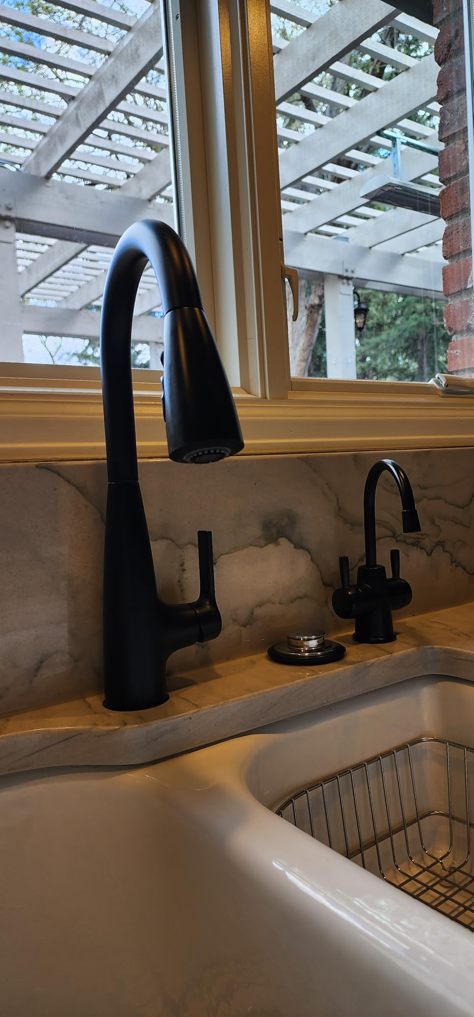 InSinkErator Stainless Steel Tank, HC250MBLK-SS HOT250 System, 2-Handle Drinking Faucet in Matte Black with 2/3-Gallon, Filter-Compatible Instant Hot/Cold Water Dispenser customer photo 2