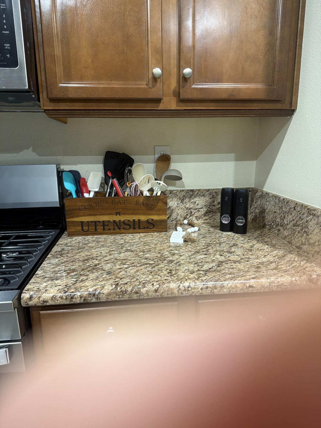 Suli Extra Large Utensil Holder Countertop for Kitchen Counter,Wood,Black customer photo 2