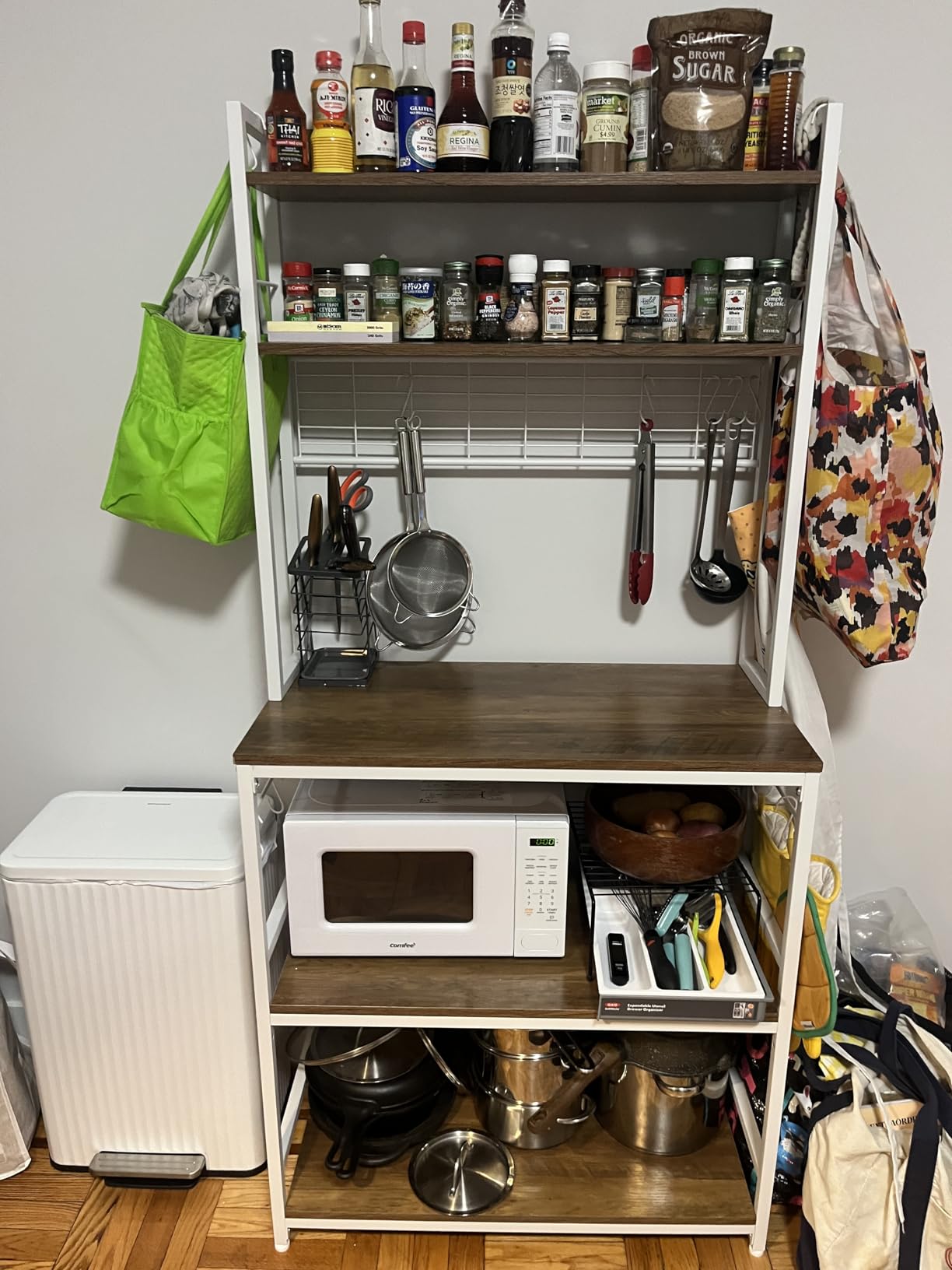 VASAGLE Bakers Rack with Power Outlet, 23.6 Inches Microwave Stand customer photo 2