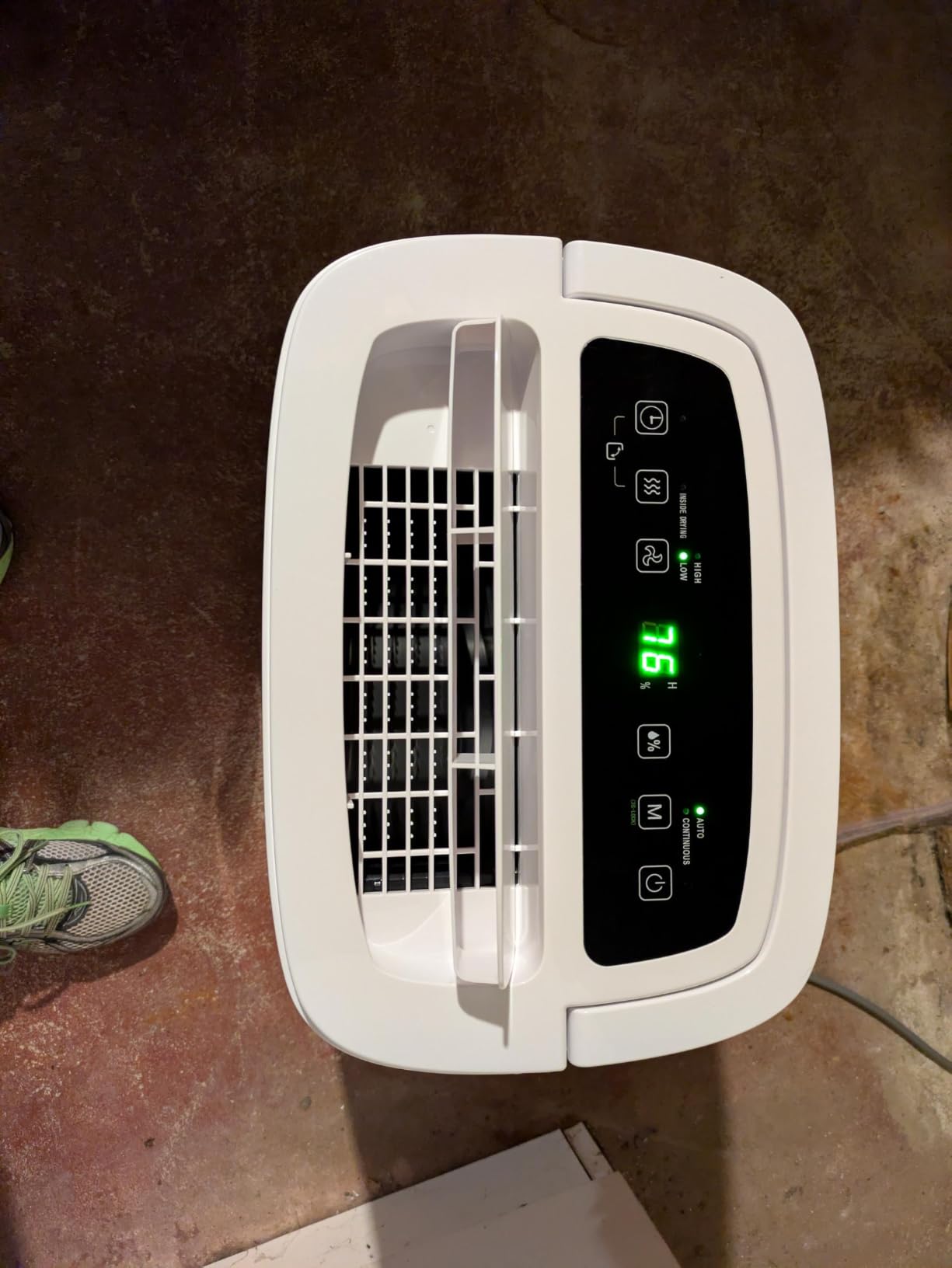 Waykar 80 Pints 2025 Energy Star Dehumidifier for Home up to 5,000 Sq. Ft, Ideal for Basement, Bathroom and Large Room with Drain Hose, Portable, Auto Defrost and Self-Drying customer photo 1