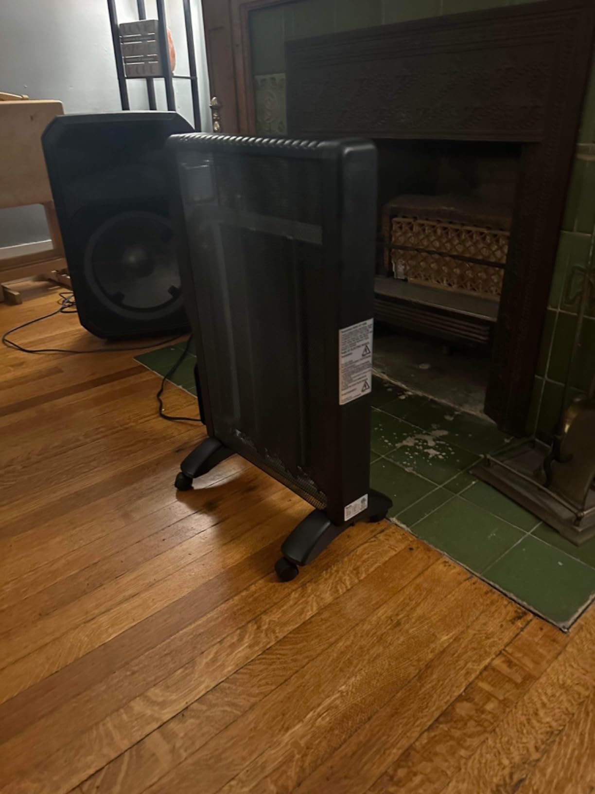 Reekie Electric Space Heater for Indoor Use 1500W, Large Room Heater with Thermostat, 2 Heat Settings, Fast Heating, Quiet, Safety Protection, Portable Mica Heater for Office Home Bedroom 120V Black customer photo 1