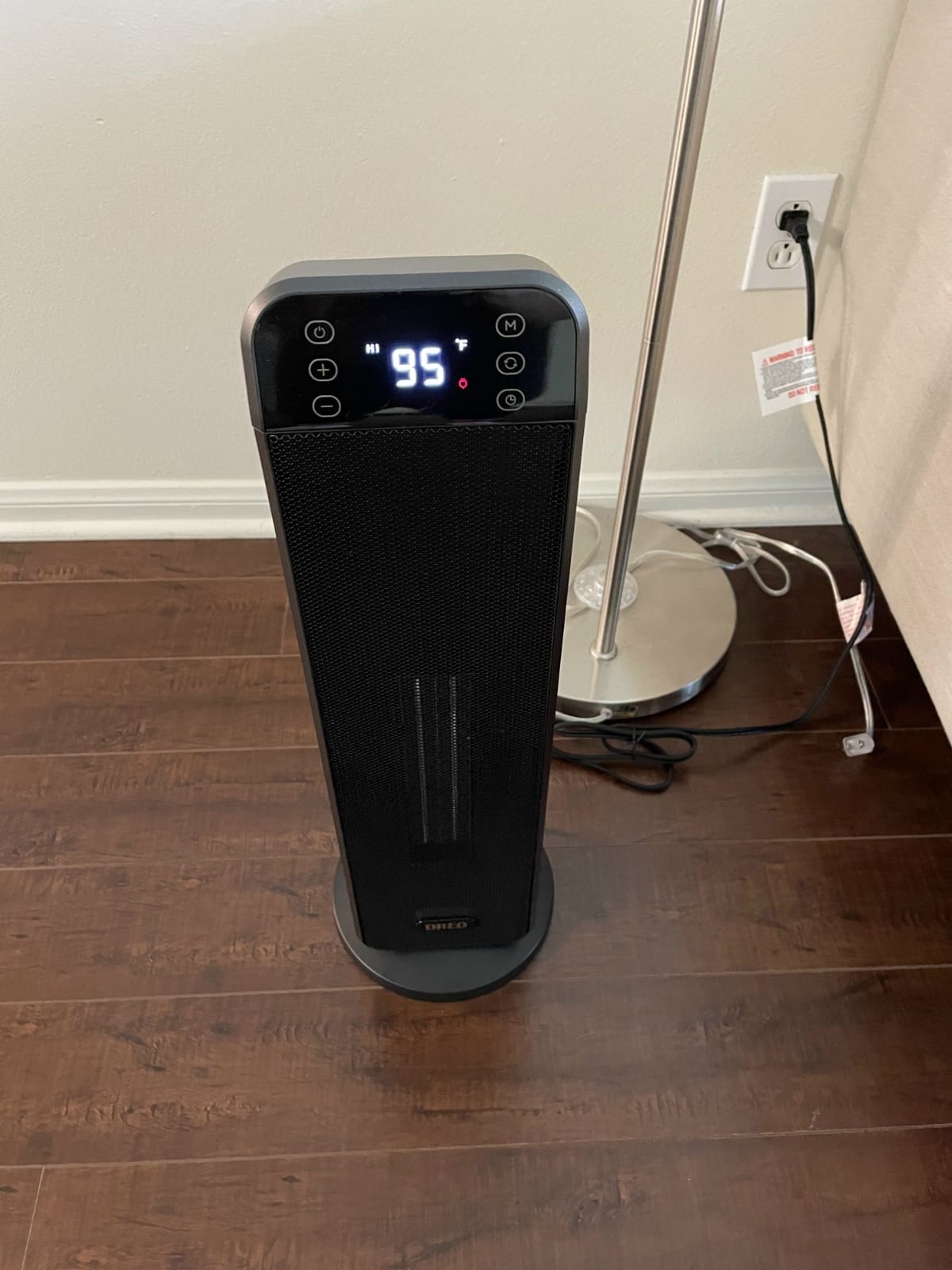 DREO 25 Inch Electric Space Heater for Indoor Use, Large Room, Thermostat | 11.5 ft/s Fast Heating, 25dB Quiet Operation, 70° Oscillation, Remote Control, Child Lock, Overheating & Tip-Over Protection customer photo 1