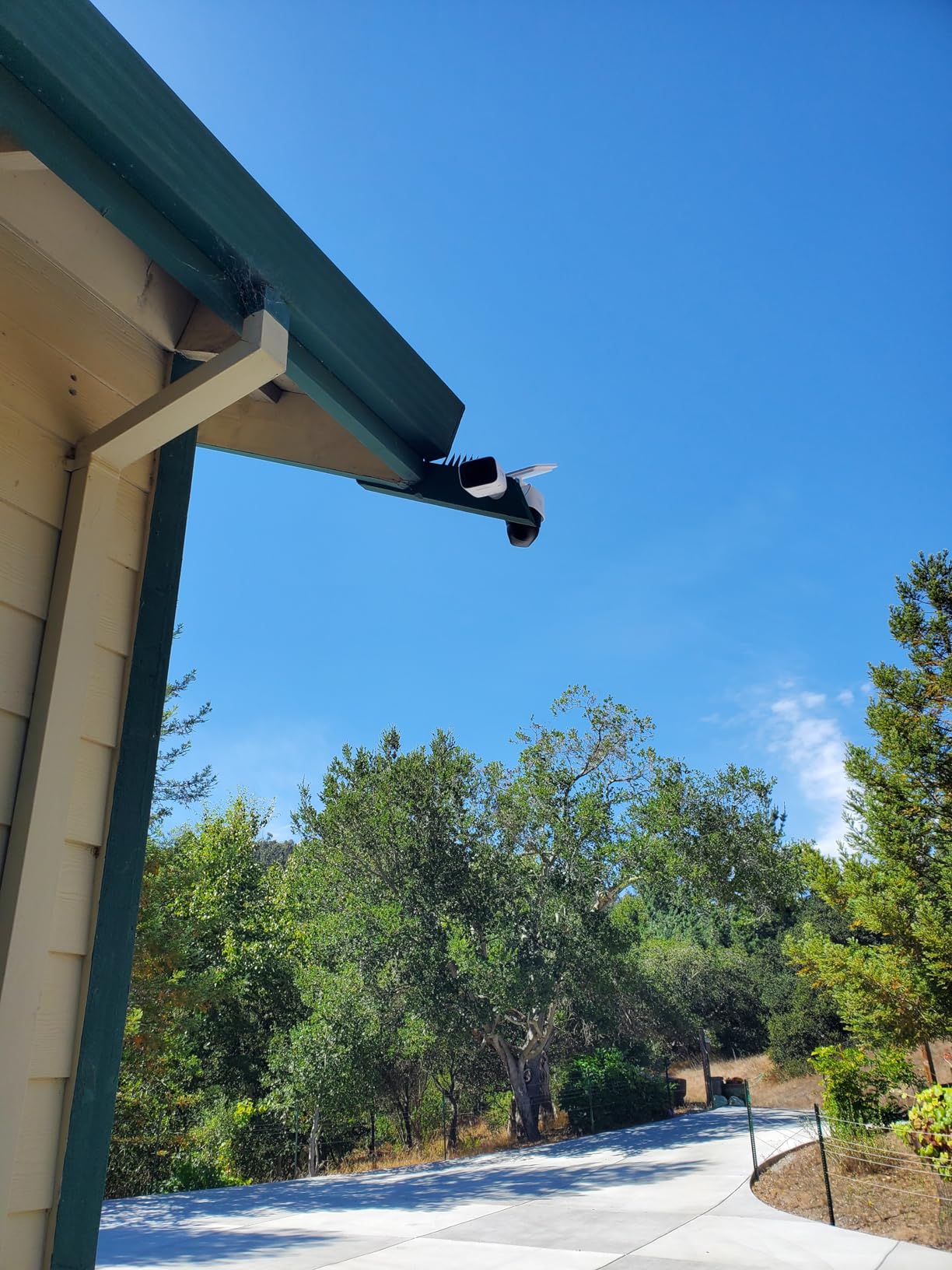 eufy Security SoloCam S340, 3K Dual-Lens Solar Security Camera | 360° Coverage, Pan & Tilt, No Blind Spots, AI Detection & Tracking, Color Night Vision, No Monthly Fee, Built-in 8GB customer photo 2