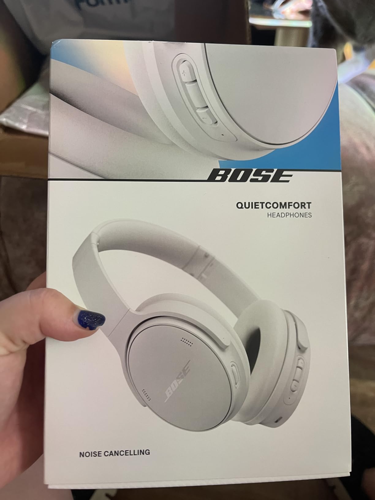Bose QuietComfort Headphones - Wireless Bluetooth Headphones, Active Over Ear Noise Cancelling and Mic, USB-C Charging, Deep Bass, Up to 24 Hours of Playtime, Black customer photo 1